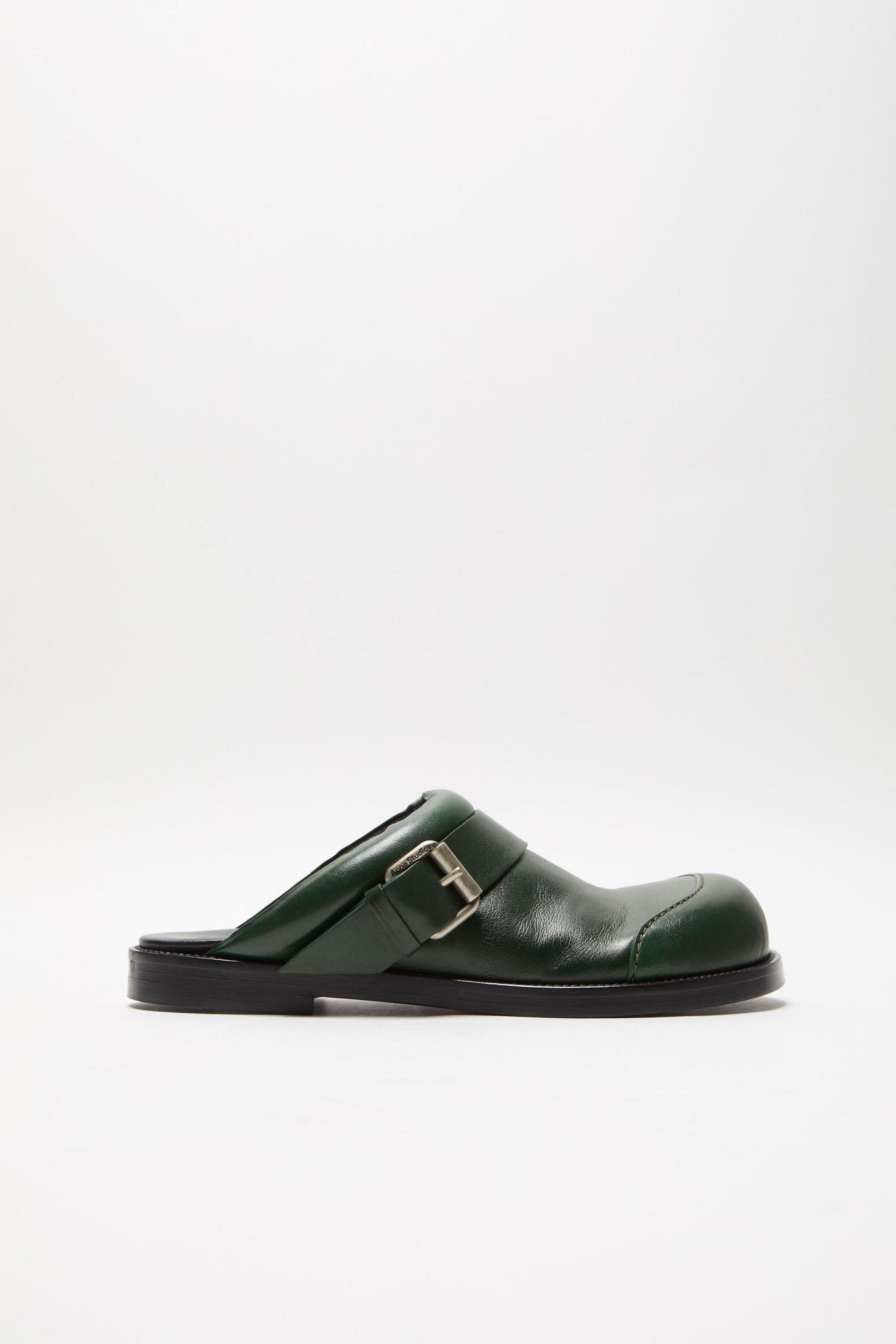 Leather buckle shoes Product Image