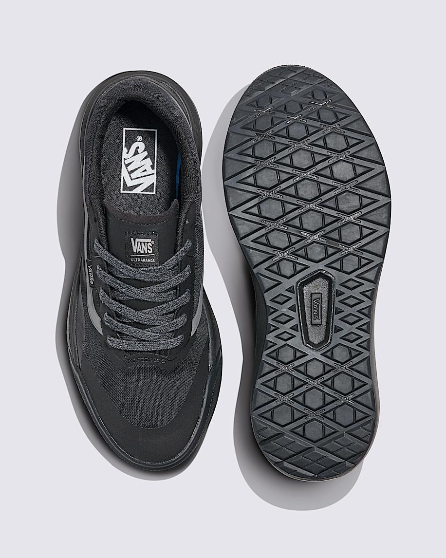 UltraRange 2.0 Shoe in Black| Vans US Product Image
