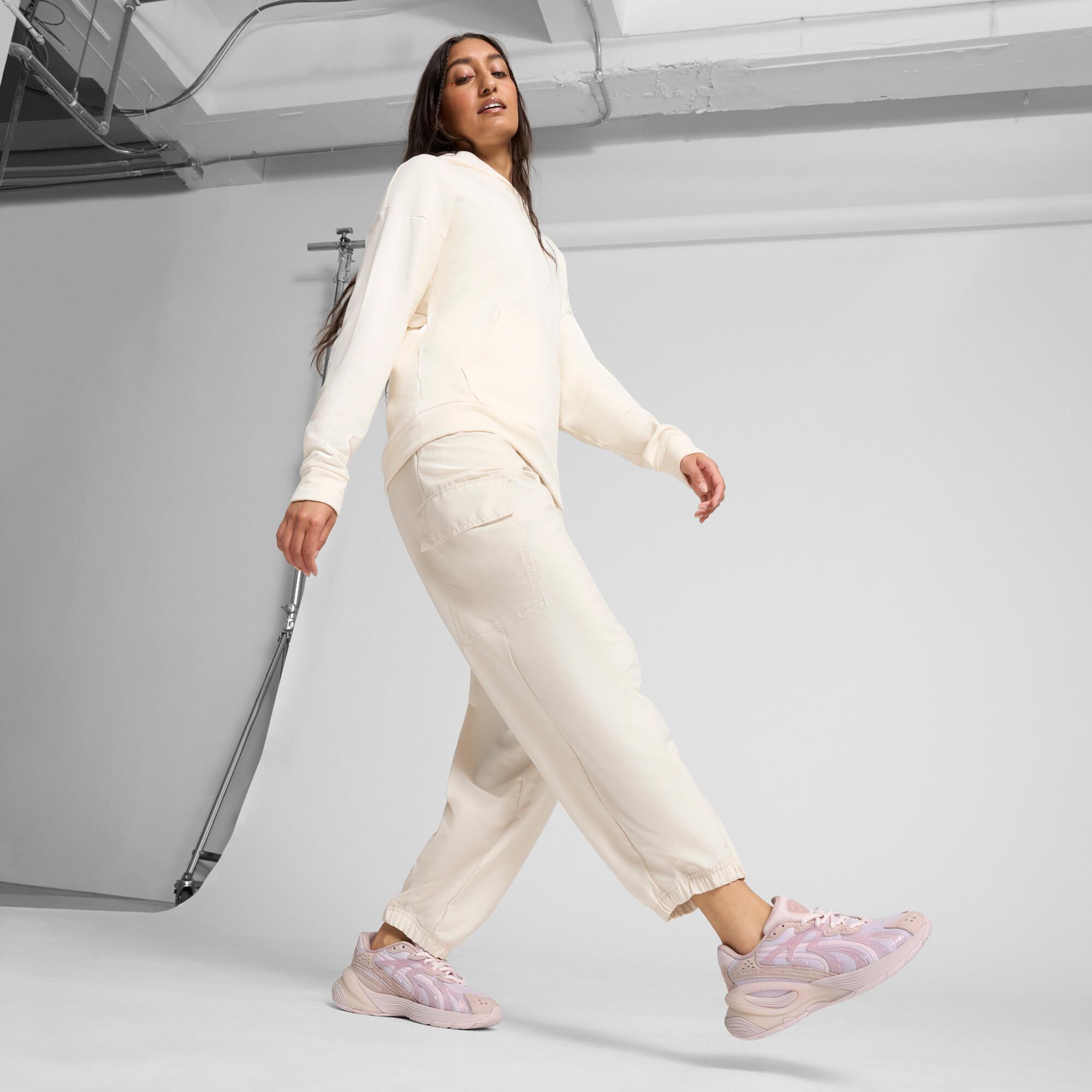 Inverse Premium Women's Sneakers Product Image