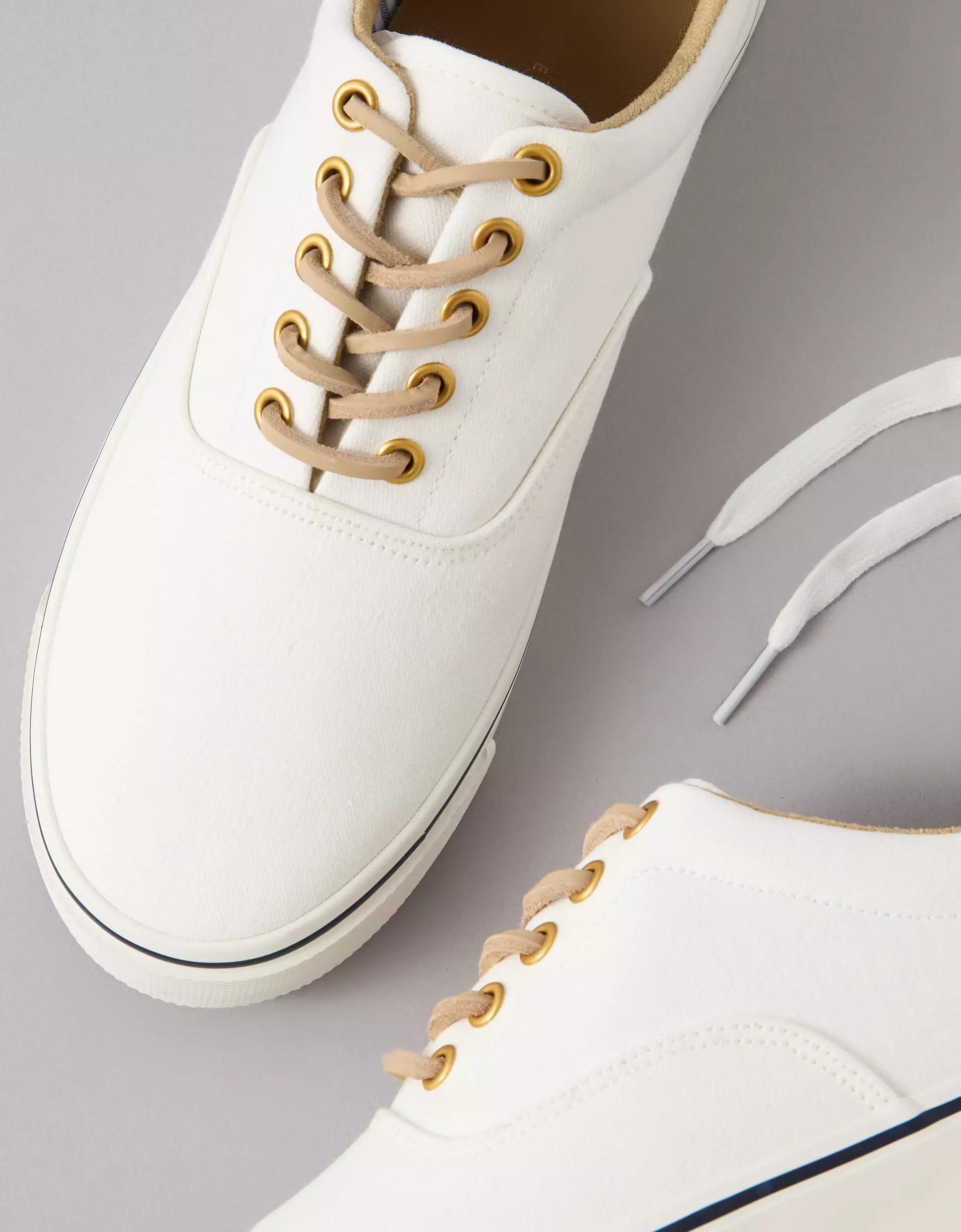 AE Men's Classic Sneaker Product Image