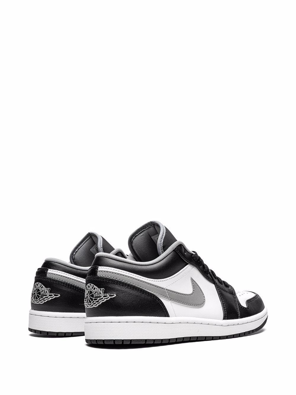 Air Jordan 1 Low "Black/Particle Grey" sneakers Product Image