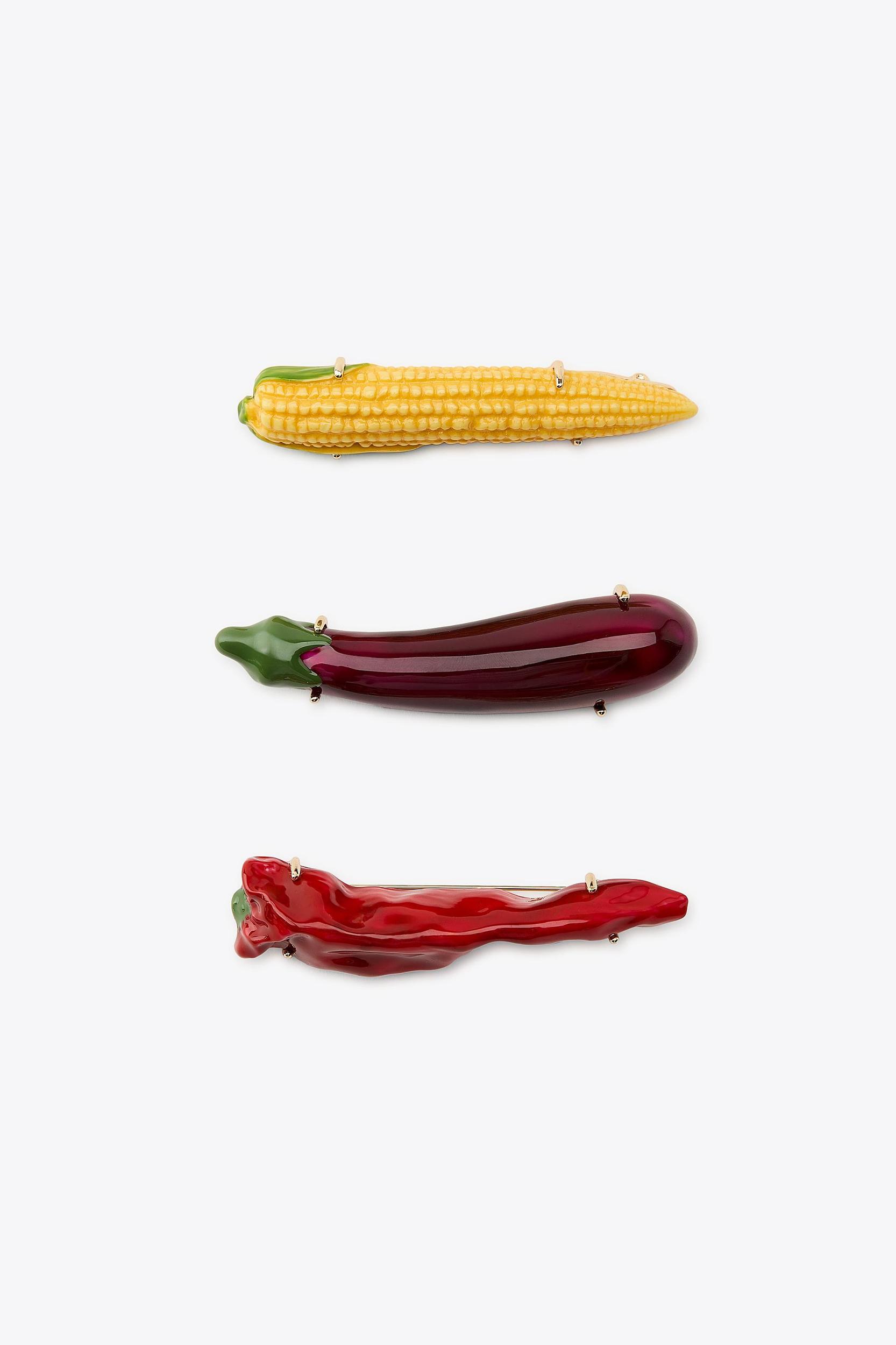 THREE-PACK OF VEGETABLE BROOCHES Product Image