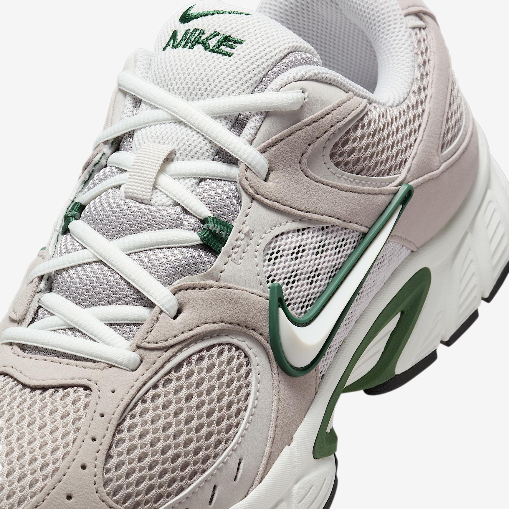 Nike Mens V5 RNR Shoes | II6292-001 Product Image