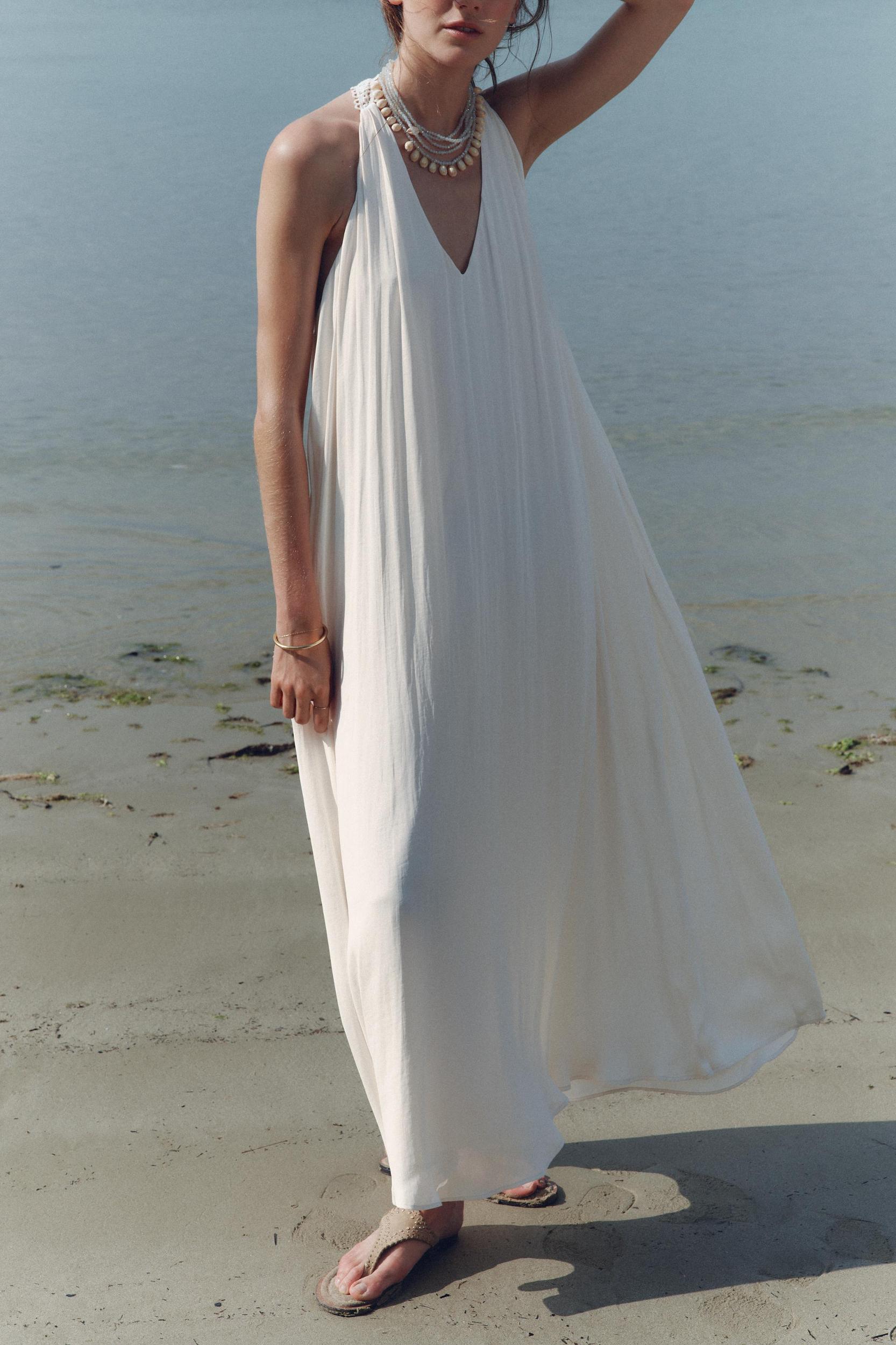 FLOWY DRESS WITH COMBINED BACK Product Image