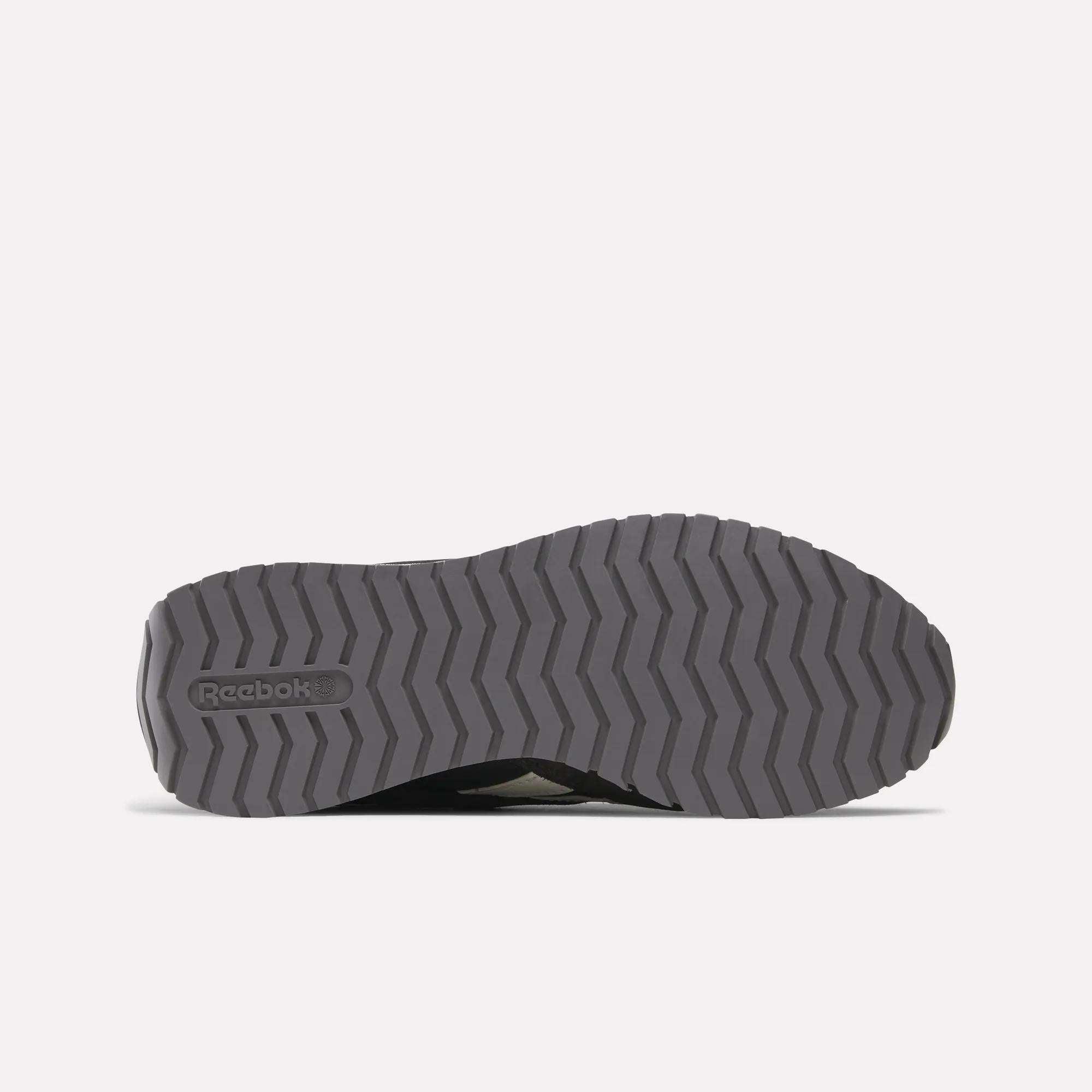 Women's Classic AZ Shoes Female Product Image