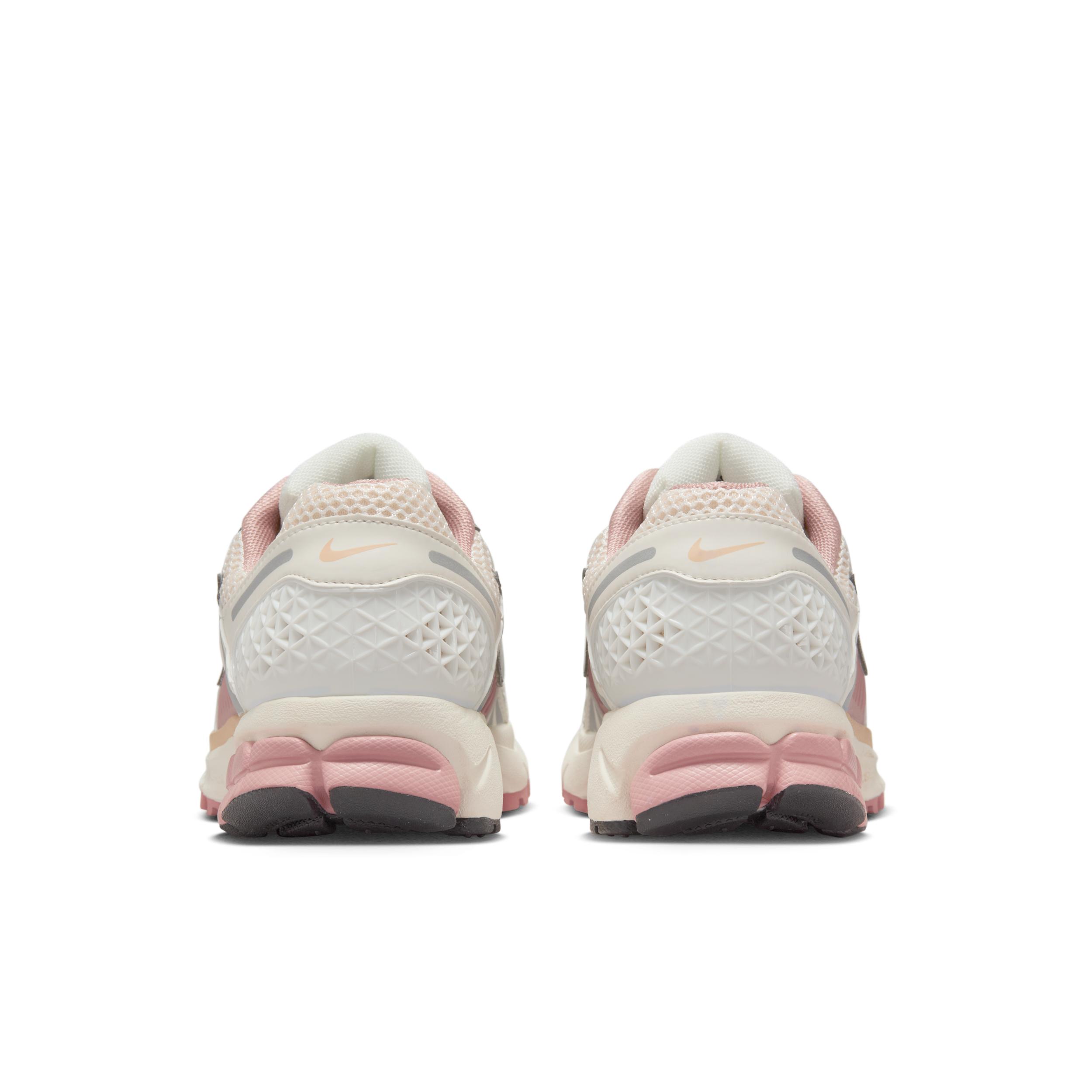 Nike Womens Nike Zoom Vomero 5 News - Womens Running Shoes Product Image