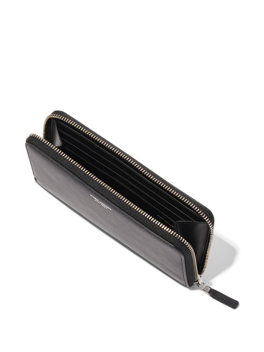 The Continental Wristlet wallet Product Image