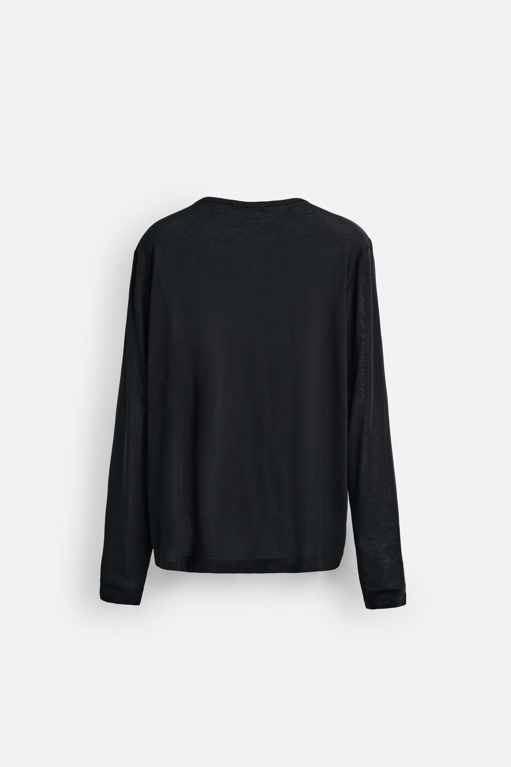 DOUBLE NECK BUTTON T-SHIRT Product Image