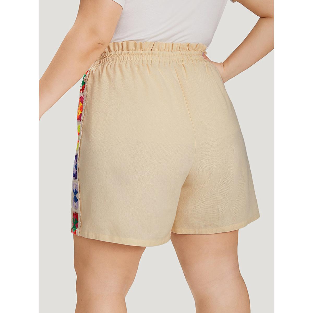 Plus Size Bandana Patchwork Pocket Ties Paperbag Waist Shorts Women Ivory Vacation Cross straps Dailywear Shorts BloomChic 22-24/3X Product Image