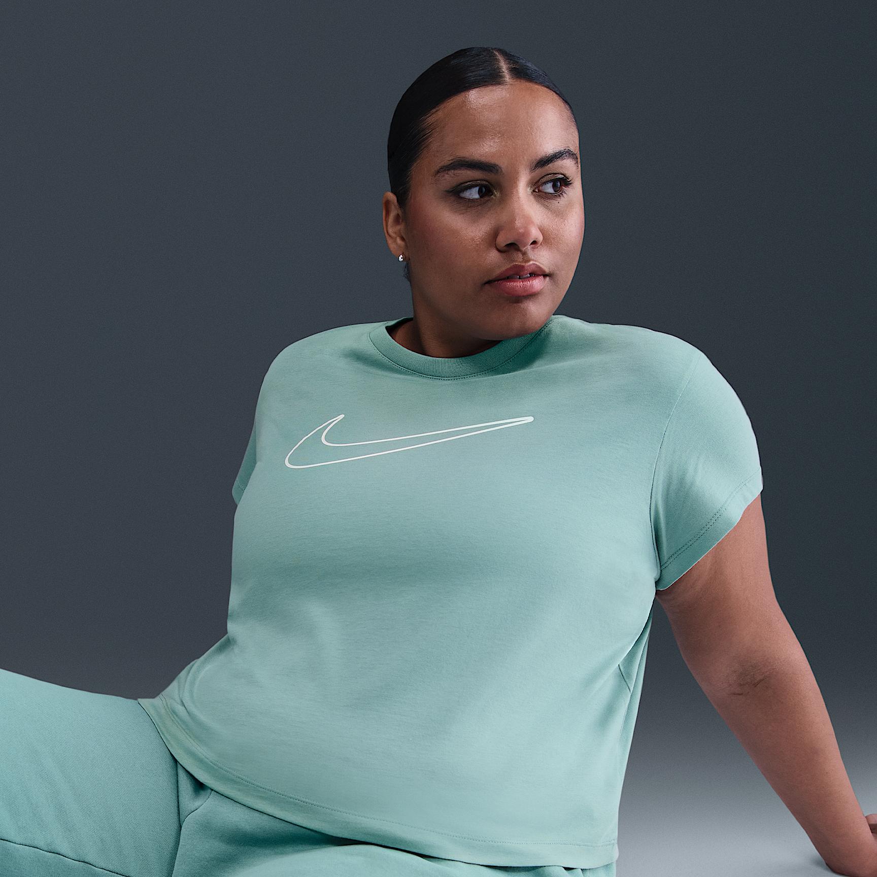 Womens Nike Sportswear Short-Sleeve Graphic T-Shirt (Plus Size) | HV5004-017 Product Image