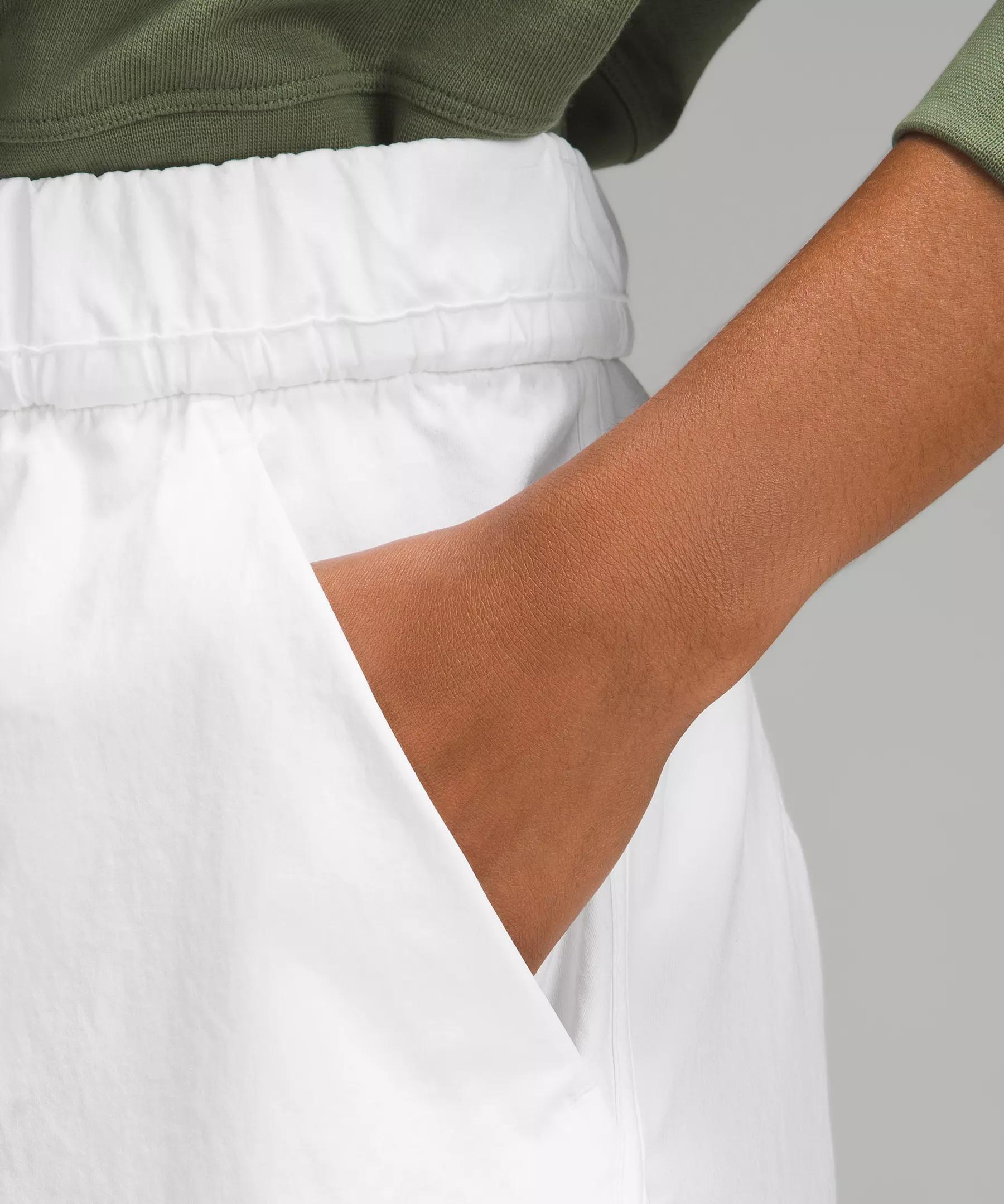 Cinchable Waist High-Rise Woven Short 3.5" Product Image