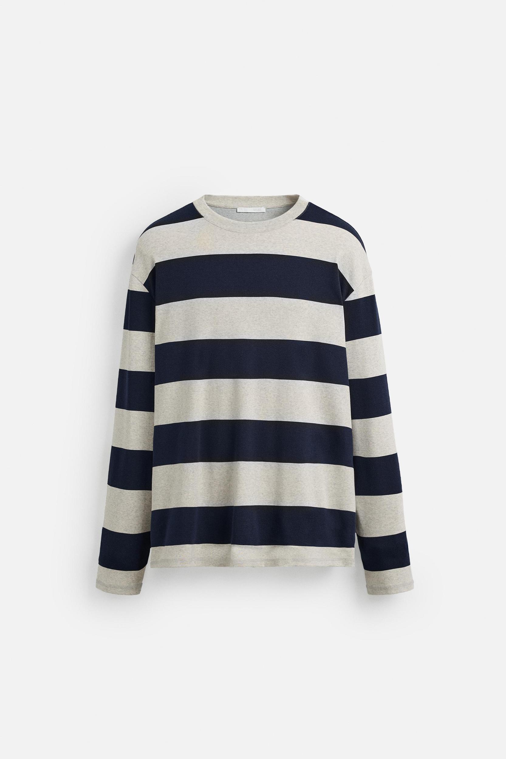 STRIPED T-SHIRT Product Image