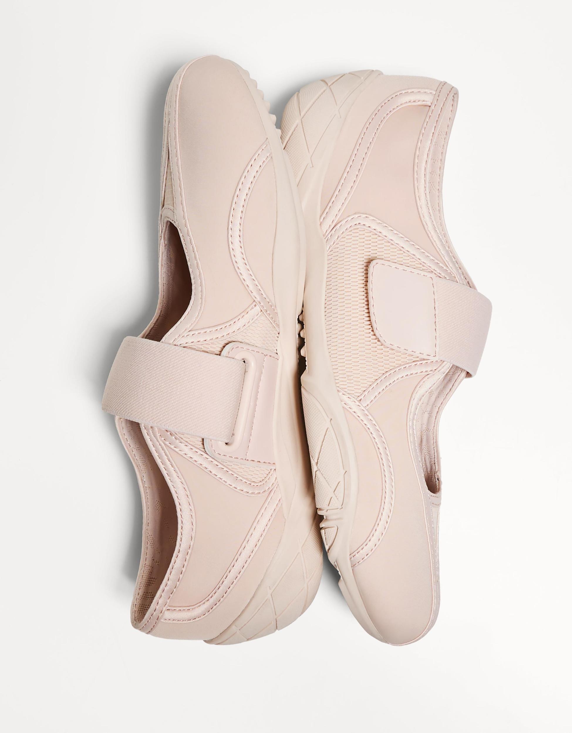 Sporty ballet flats Product Image