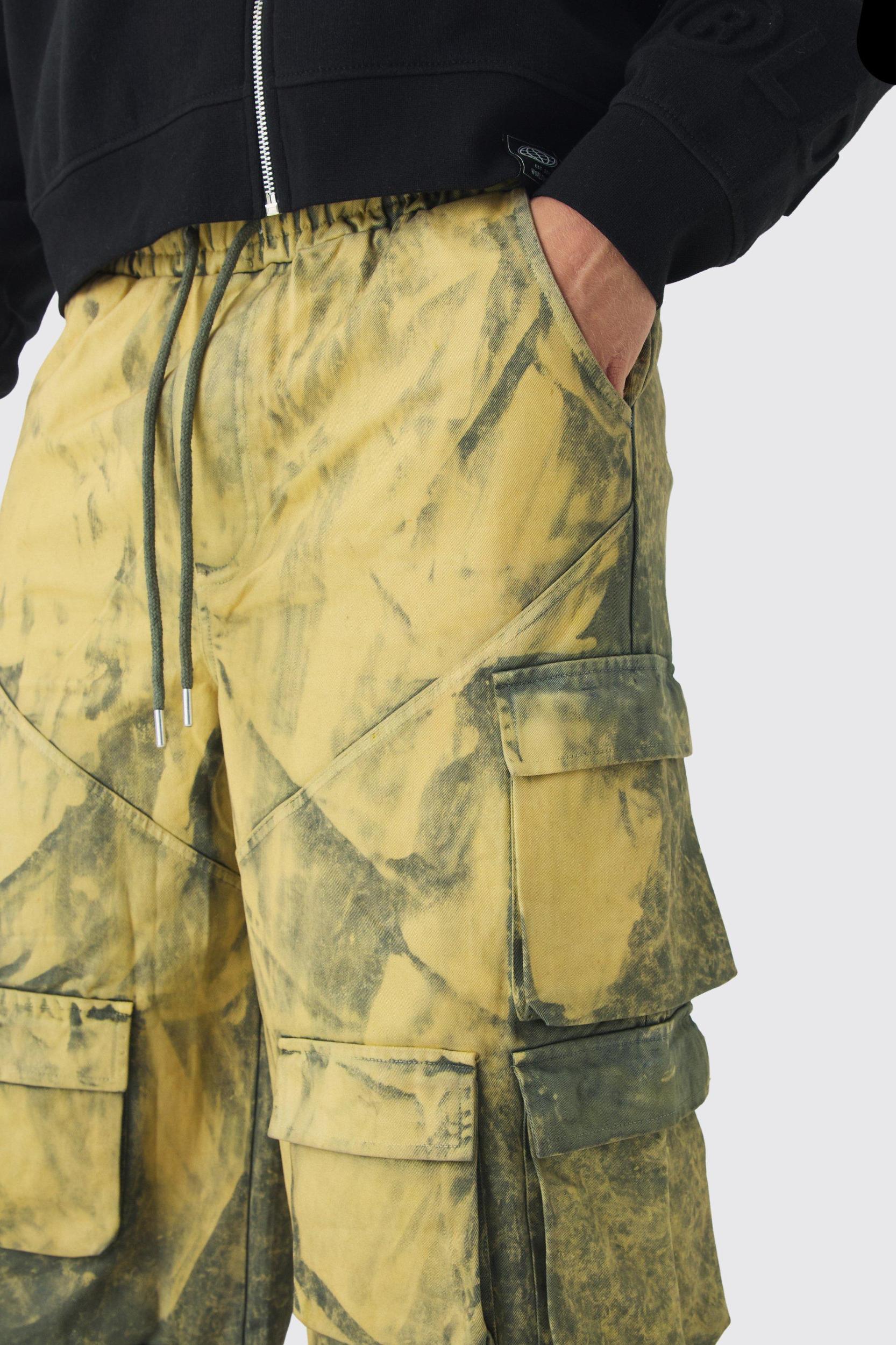 Elasticated Waist Extreme Baggy Heavyweight Washed Multi Cargo Pants | boohooMAN USA Product Image