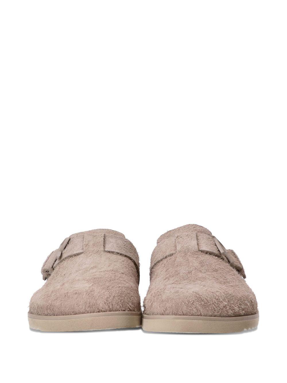 suede slippers Product Image