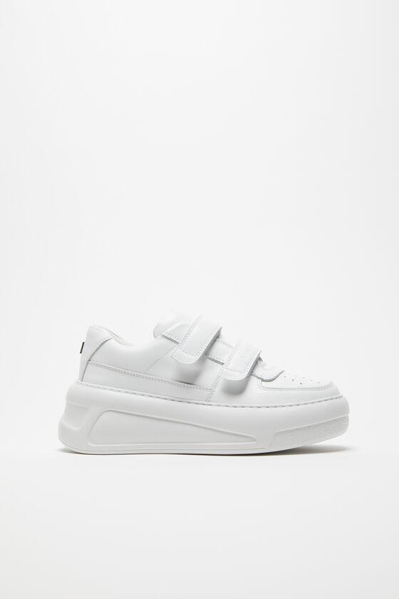 Velcro strap platform sneakers Product Image
