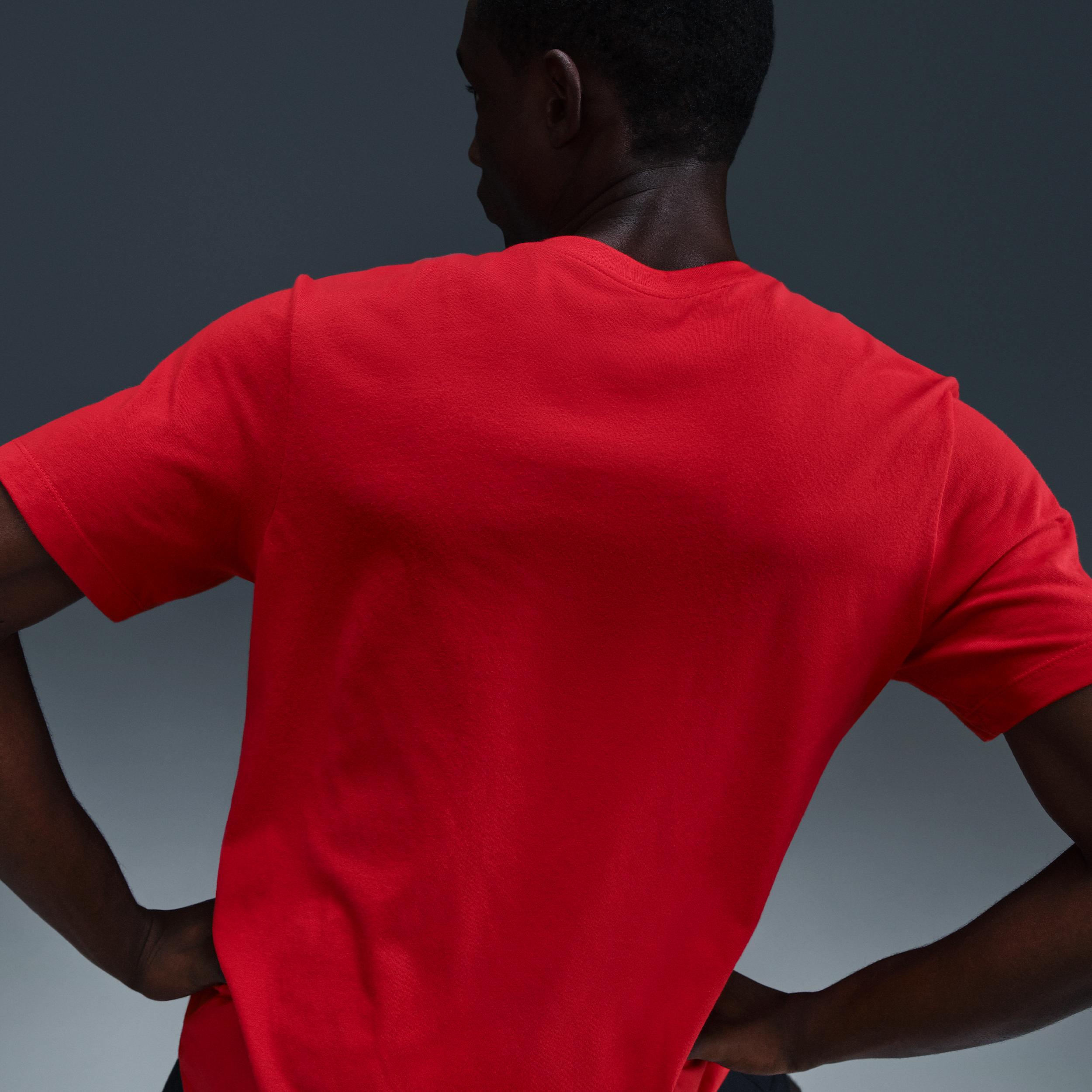 Nike Men's Swoosh Cheer T-Shirt Product Image