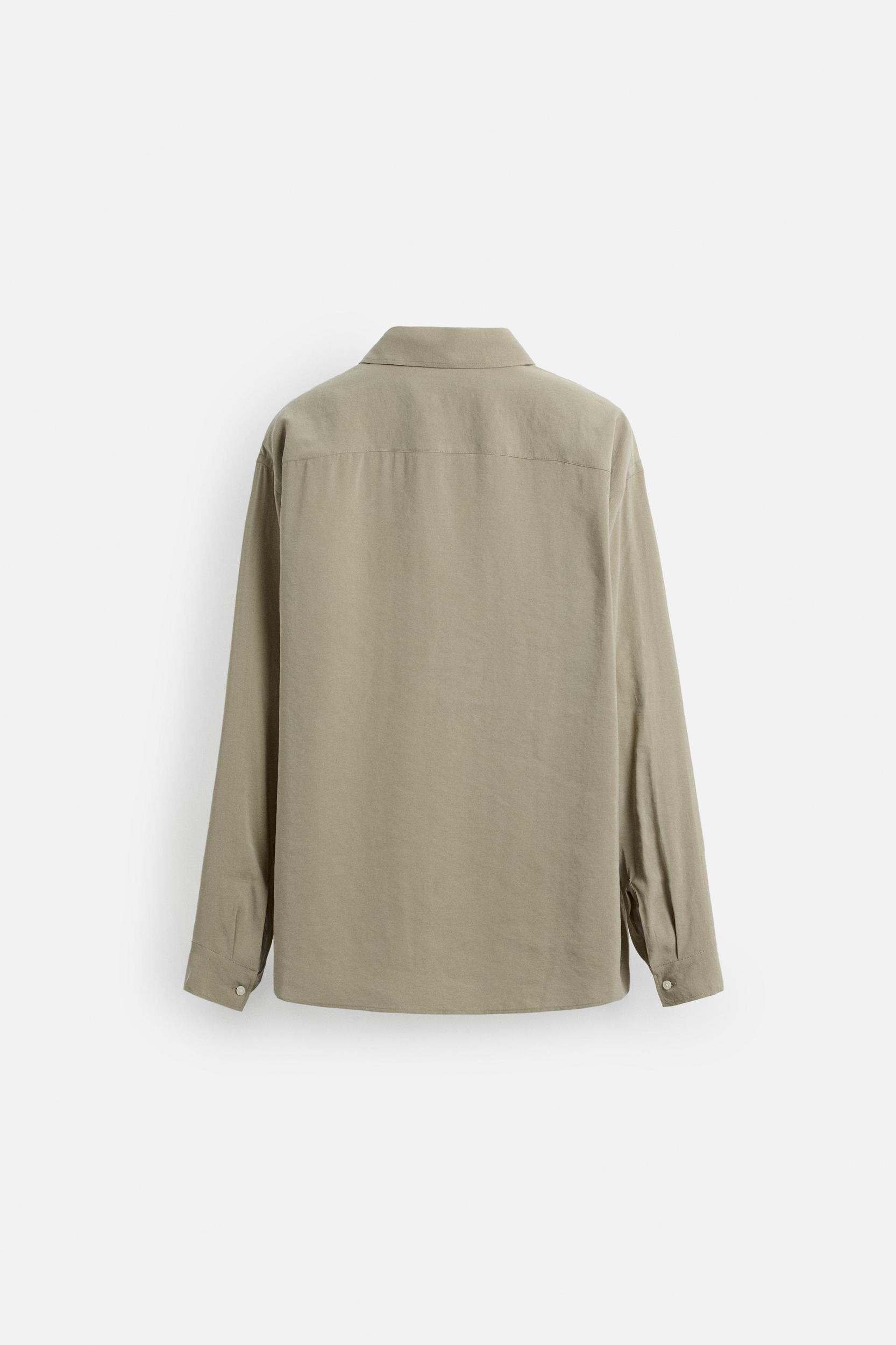 FLOWY SHIRT Product Image