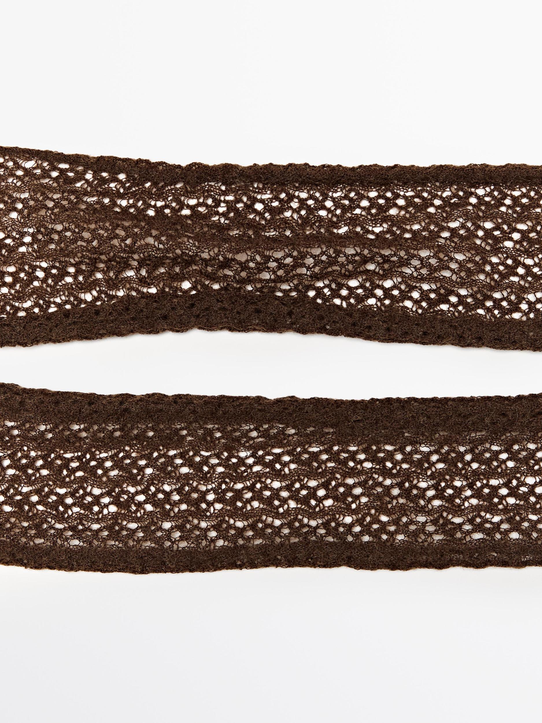 Knit neck scarf Product Image
