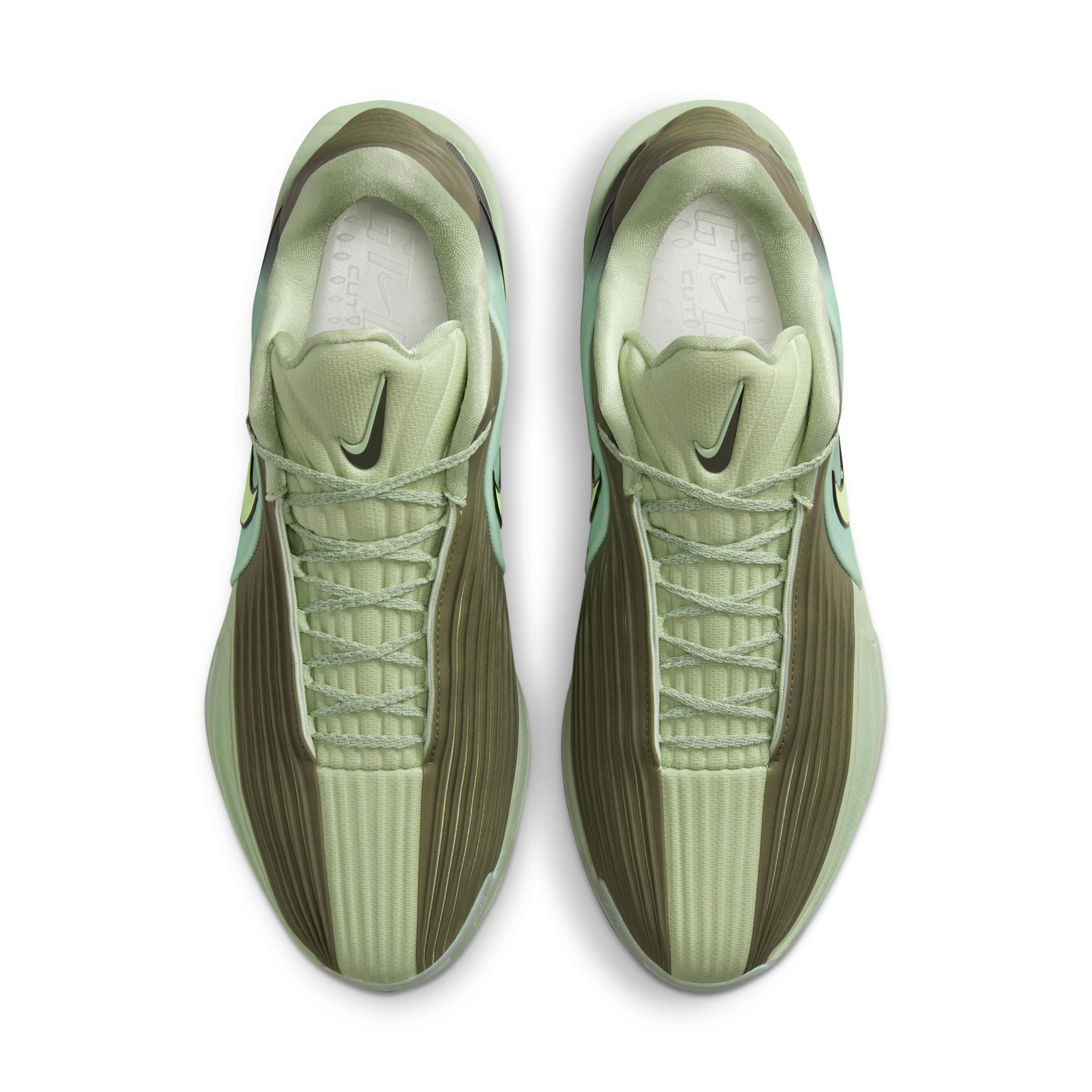 Nike Men's G.T. Cut 3 Turbo Basketball Shoes Product Image