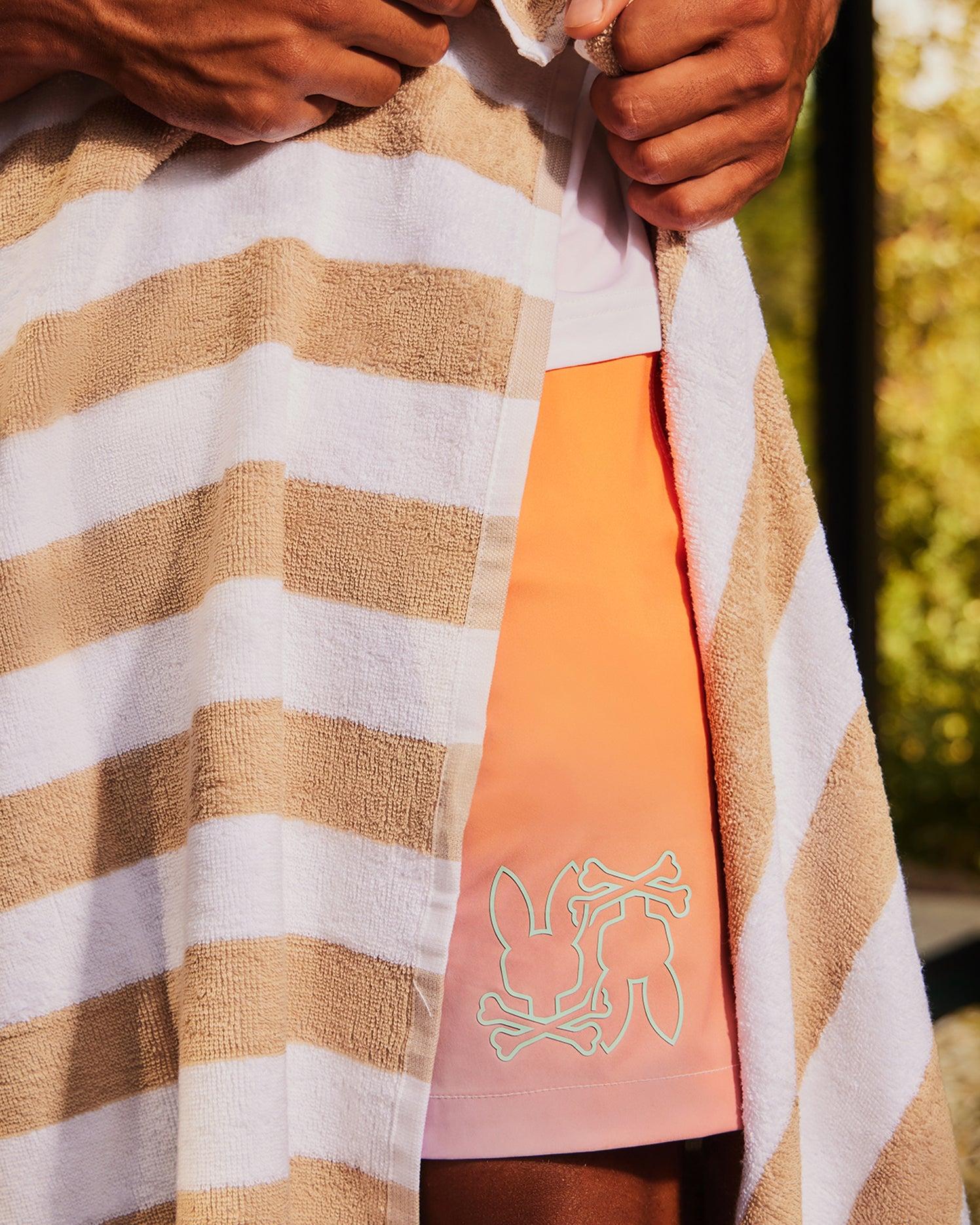 MENS WINTON PRINTED SWIM TRUNK - B6W915A2PO Product Image