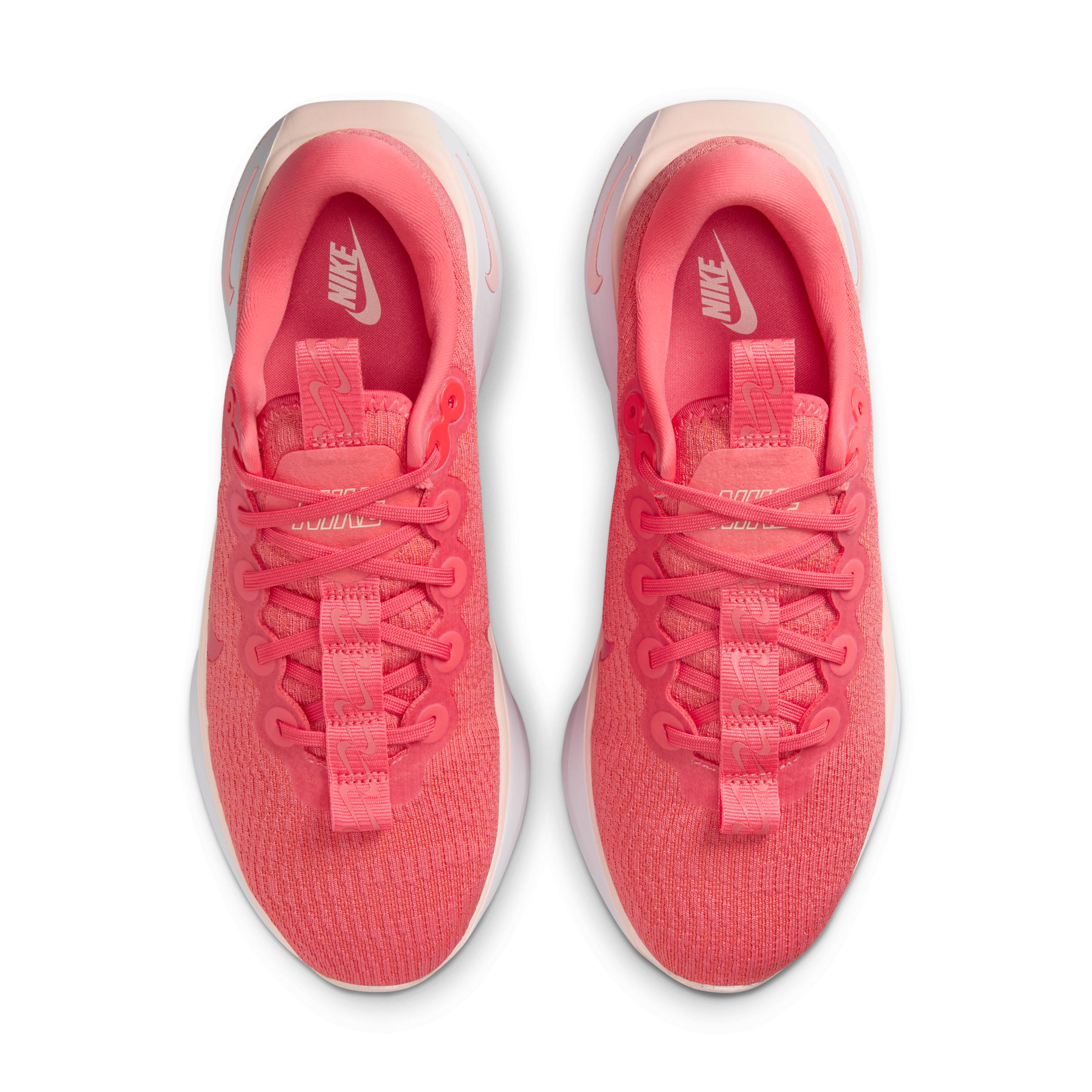 Nike Women's Motiva Walking Shoes Product Image