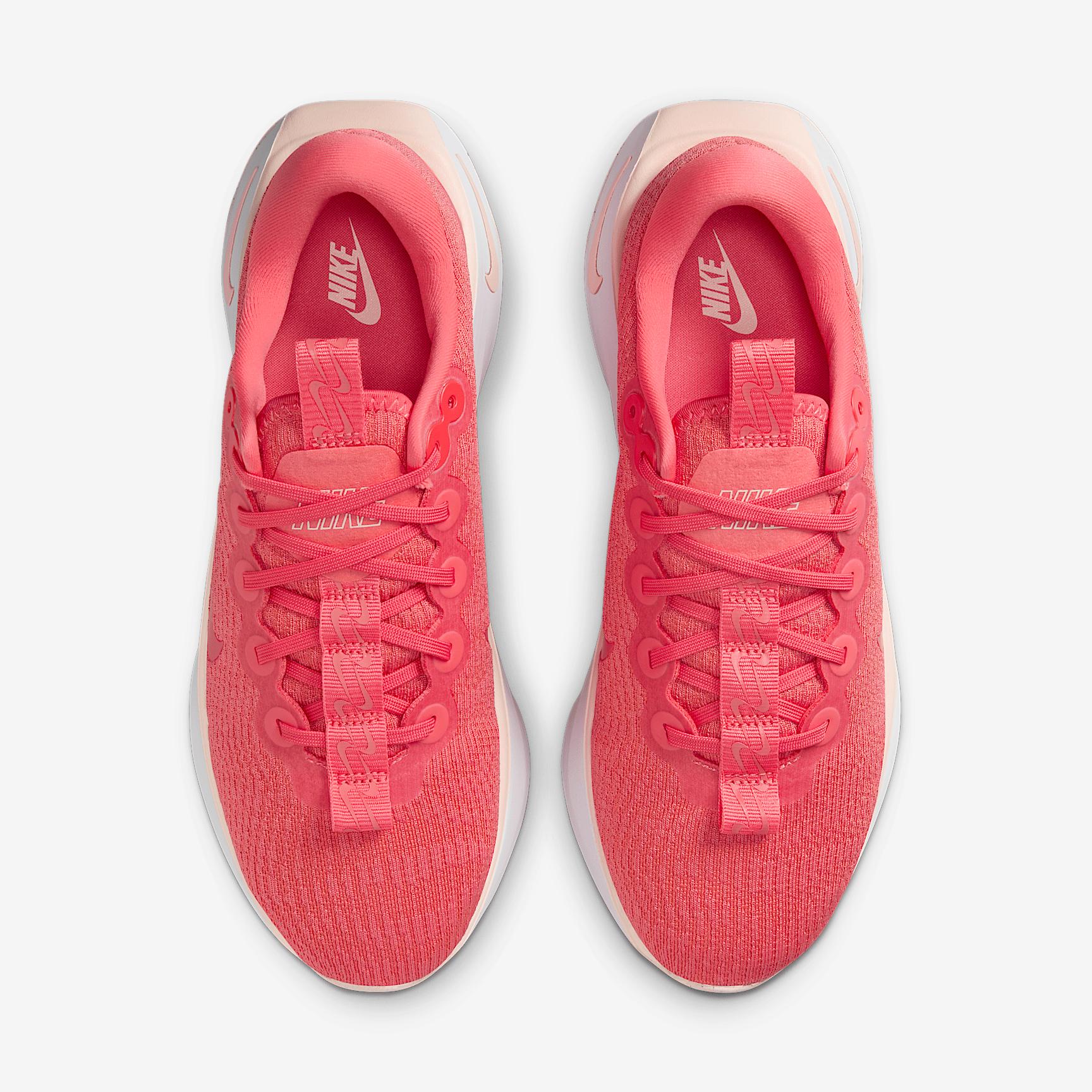 Nike Women's Motiva Walking Shoes Product Image