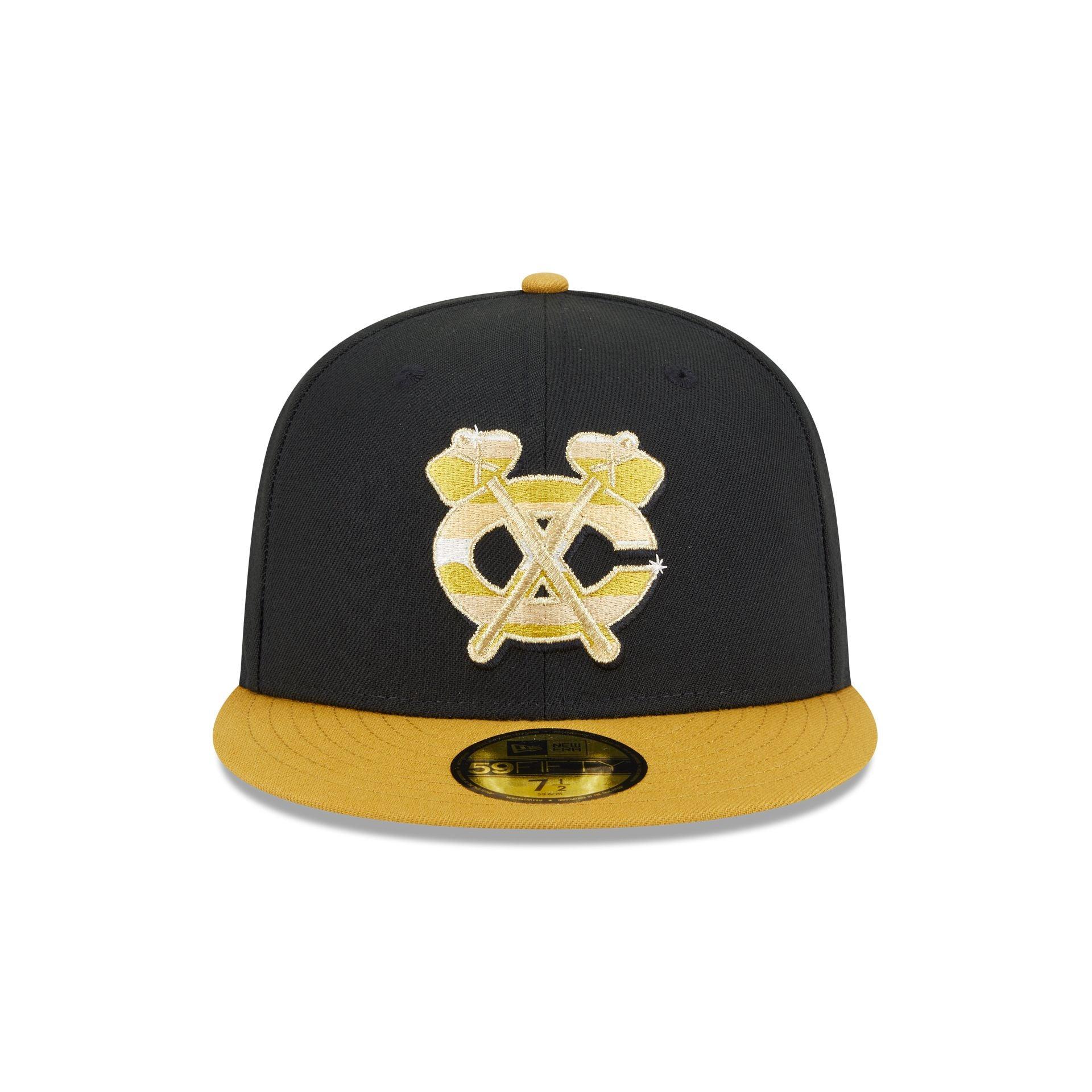 Chicago Blackhawks Metallic Gold Logo 59FIFTY Fitted Hat Male Product Image