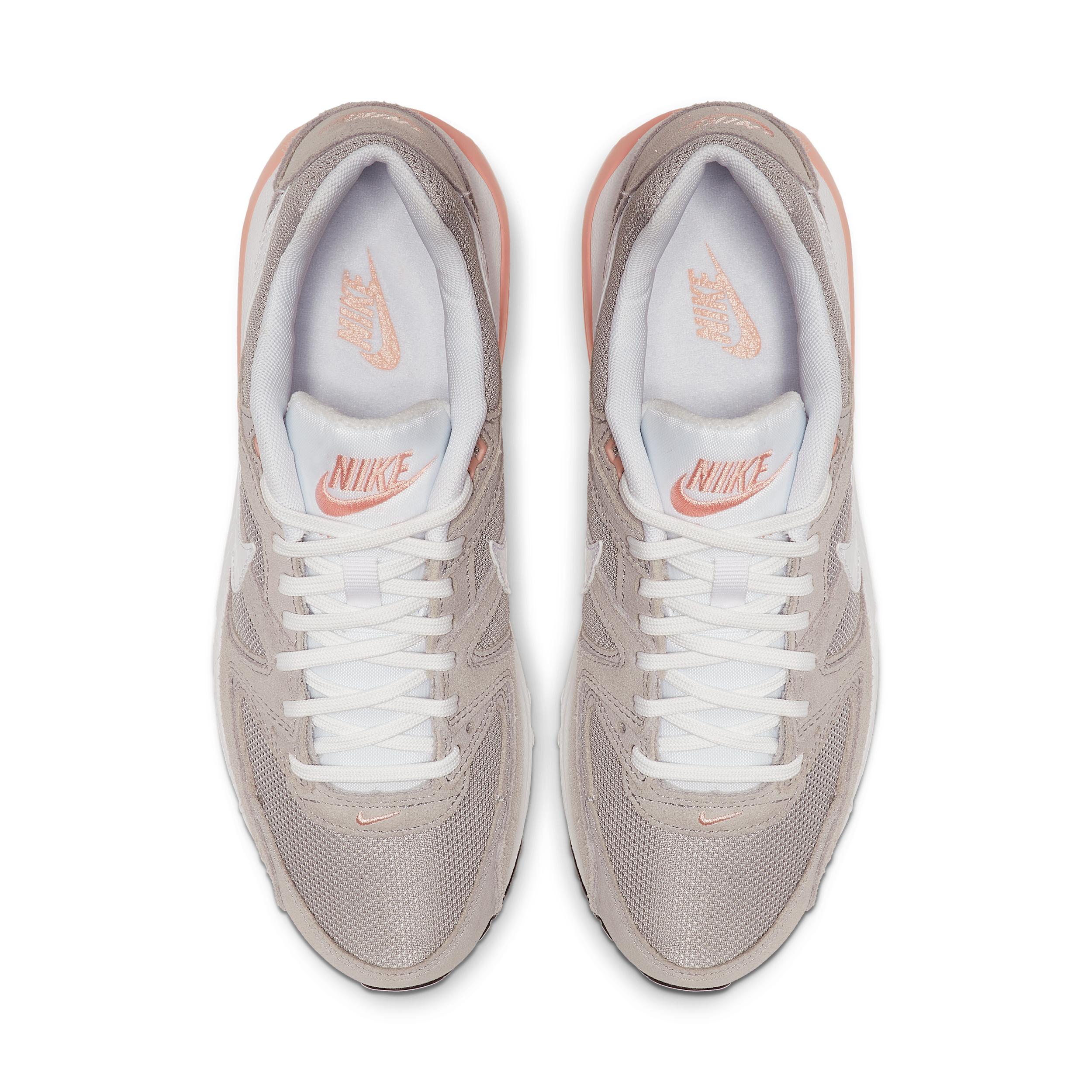 Nike Air Max Command Women's Shoes Product Image
