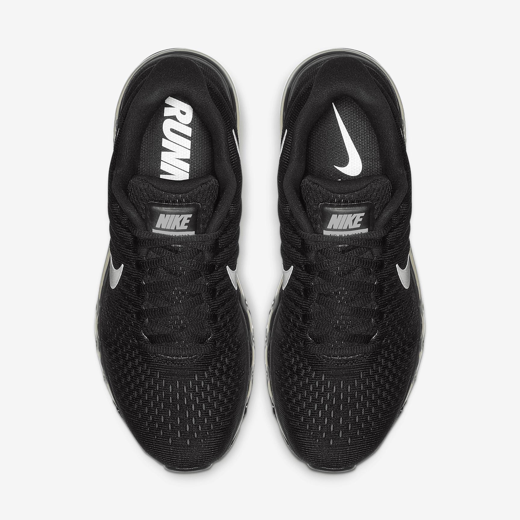 Nike Men's Air Max 2013 Shoes Product Image