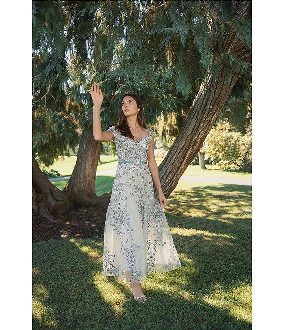 Mac Duggal Floral Embroidered Sweetheart Cap Sleeve Dress Product Image