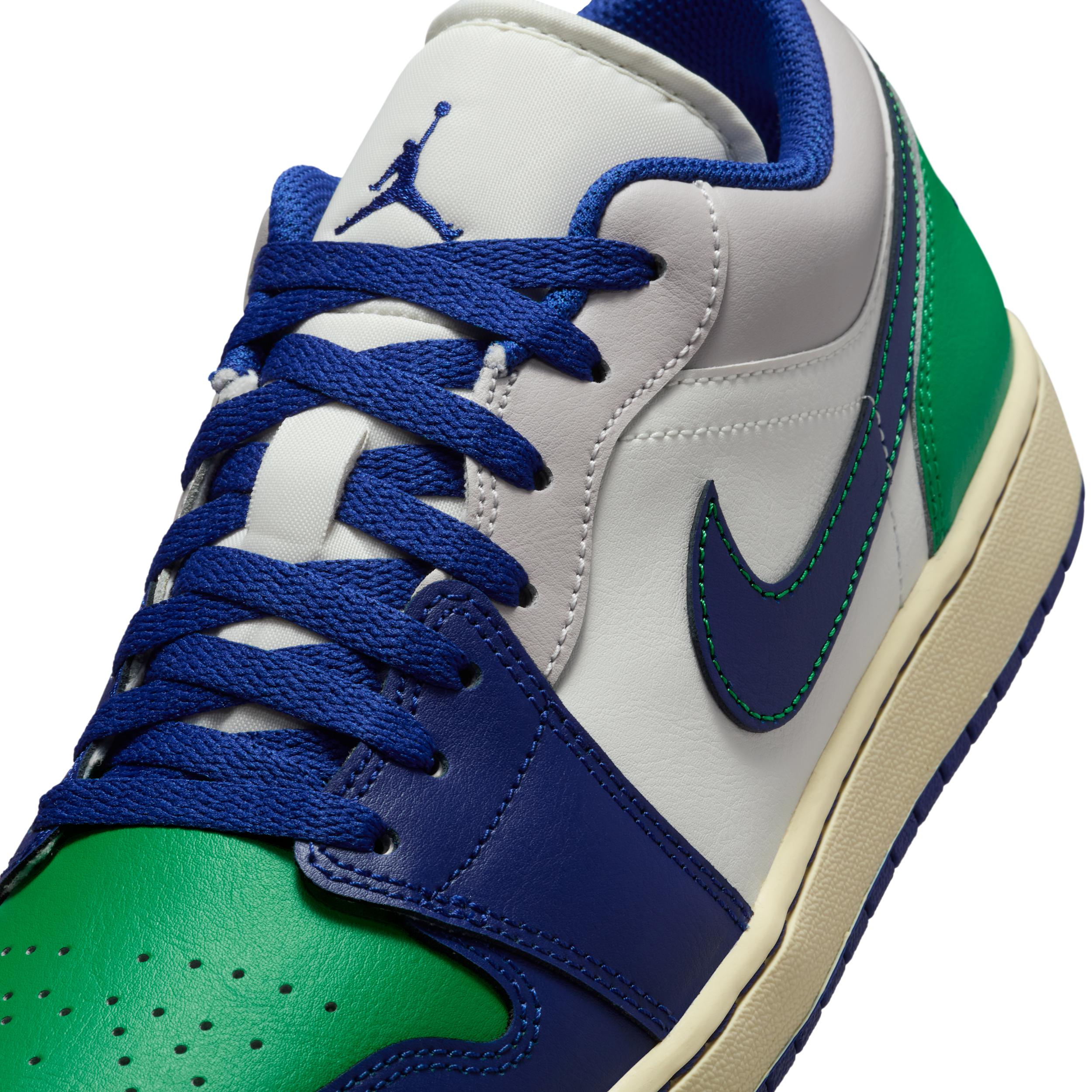 Mens Air Jordan 1 Low Shoes | 553558-147 Product Image