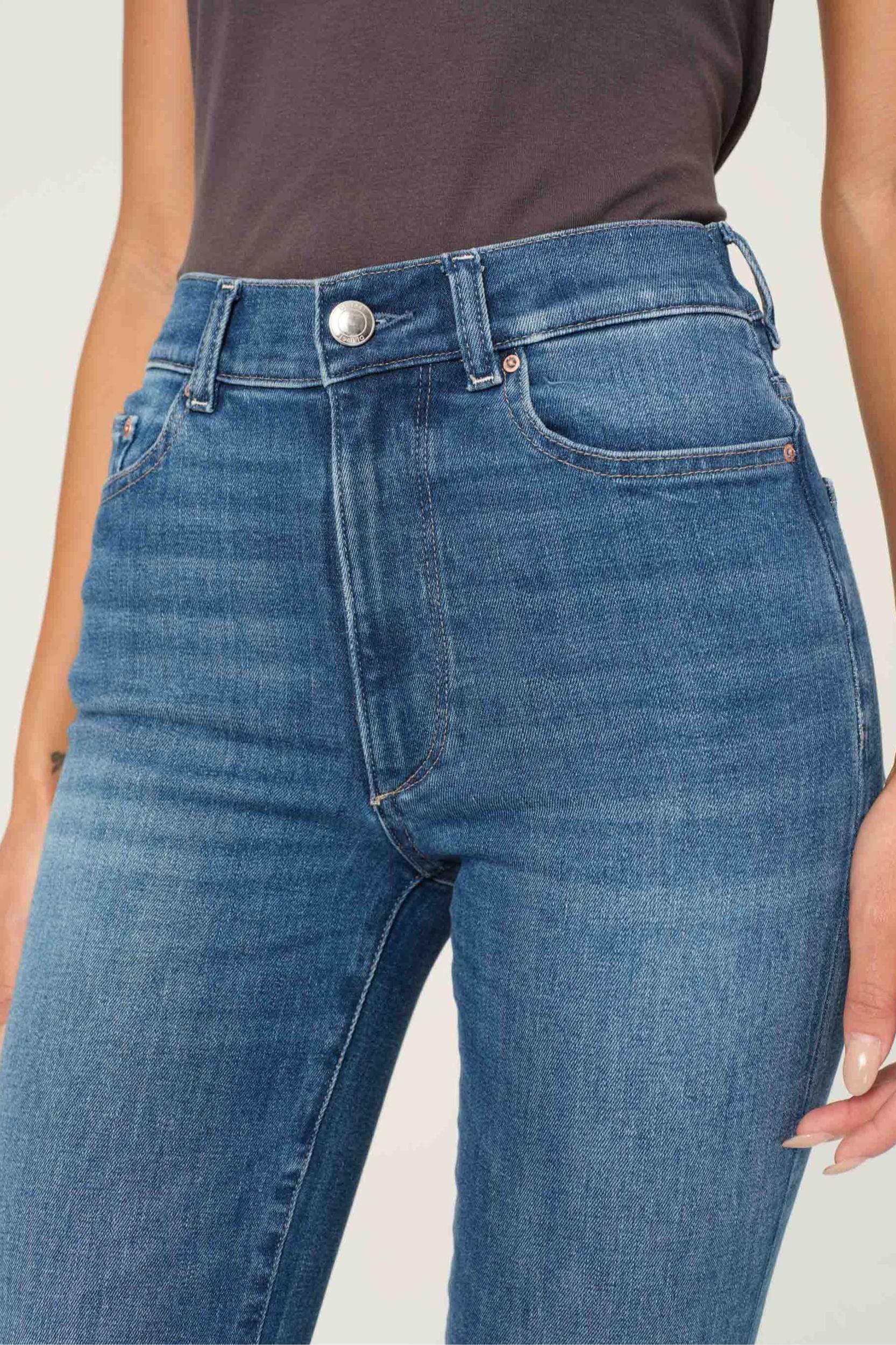 Halle Straight High Rise Instasculpt 29" Jeans Product Image