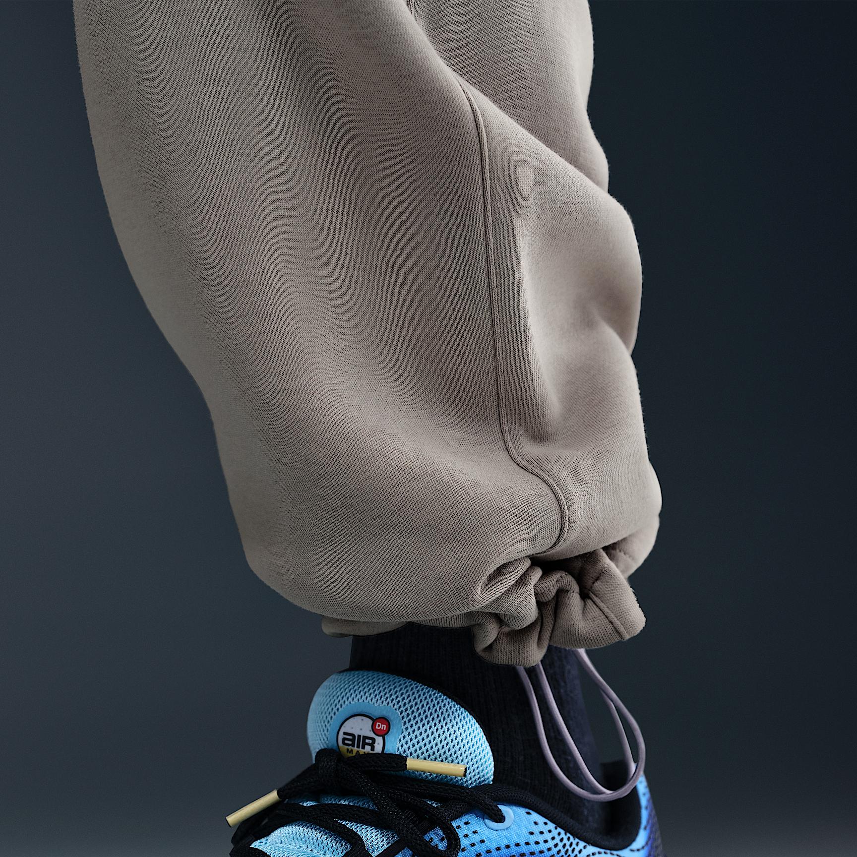 Nike Men's Club Fleece Bungee Pants Product Image
