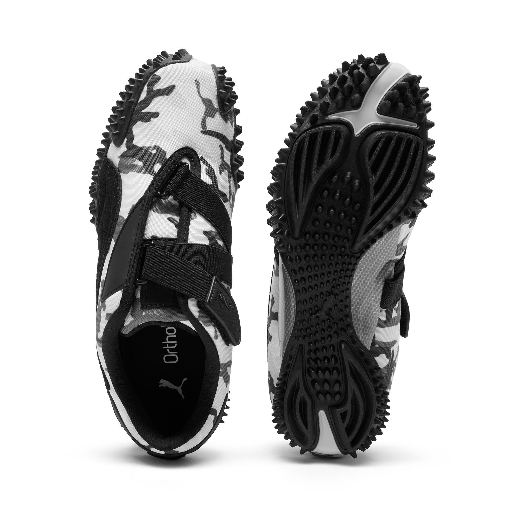 Mostro Camo Women's Sneakers Product Image