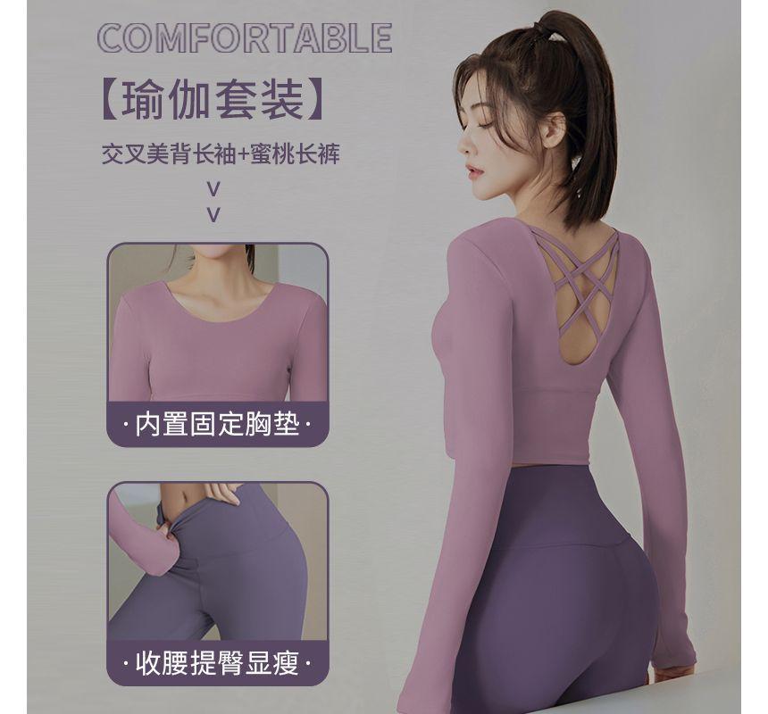 Long-Sleeve Scoop Neck Plain Criss Cross Crop Sports T-Shirt / Plain Yoga Pants / Set Product Image