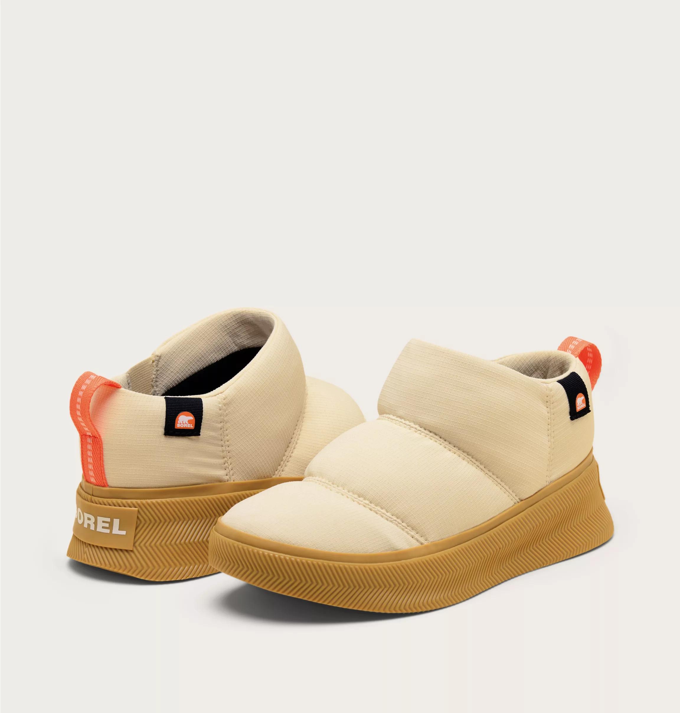 OUT N ABOUT™ IV MINI PUFFY Women's Boot Product Image