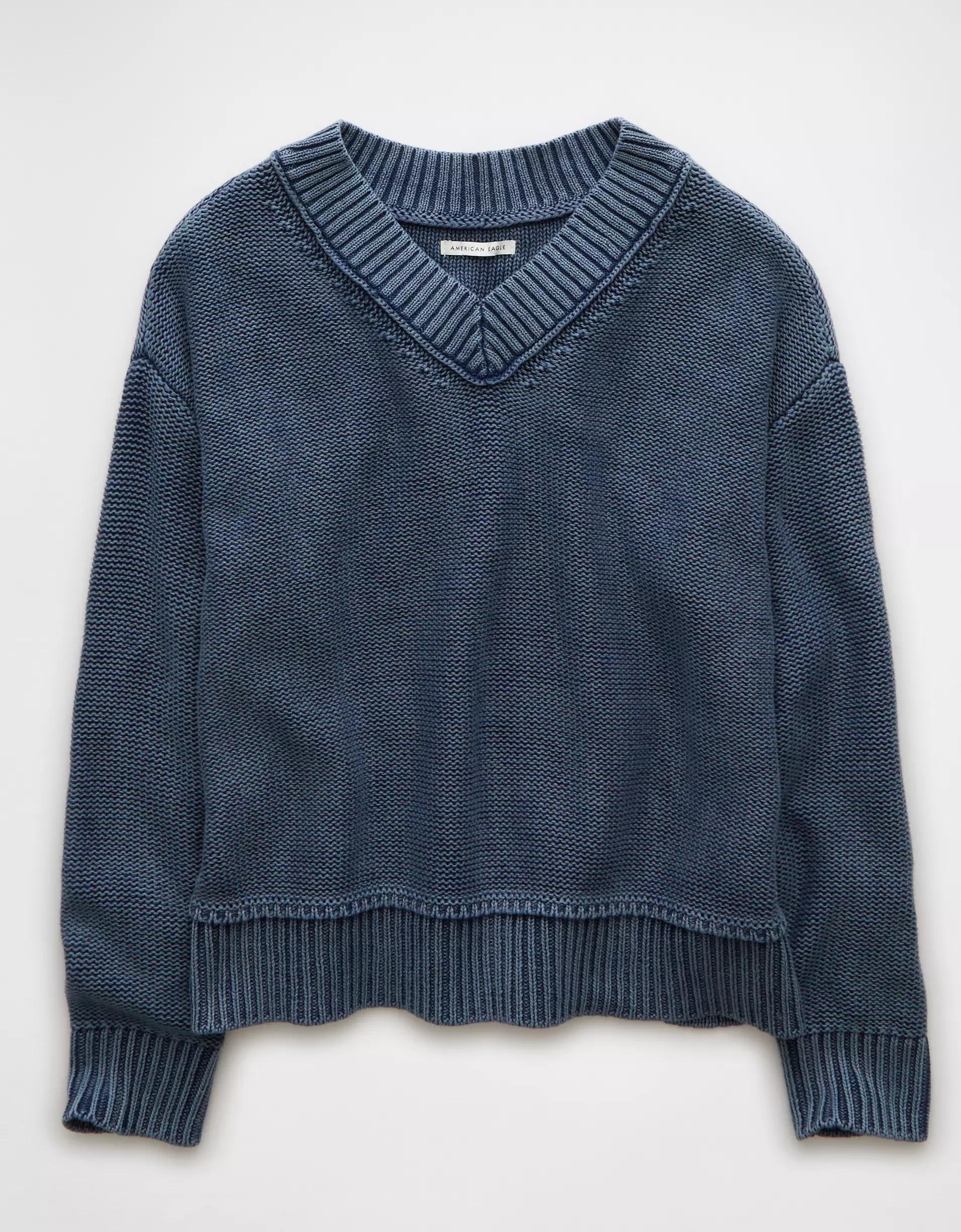 AE Long Weekend V-Neck Sweater Product Image