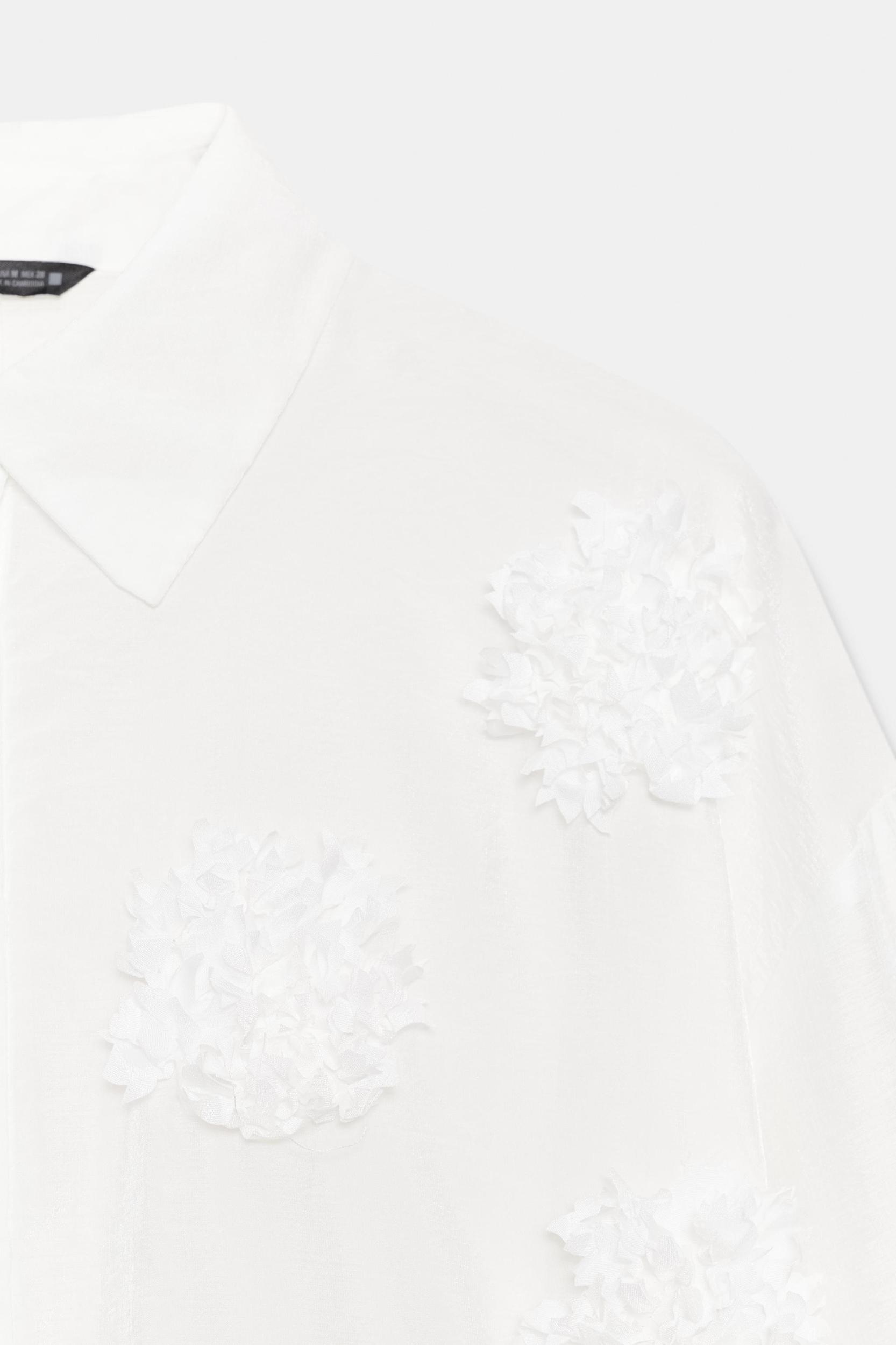 FLOWY EMBOSSED FLORAL SHIRT Product Image