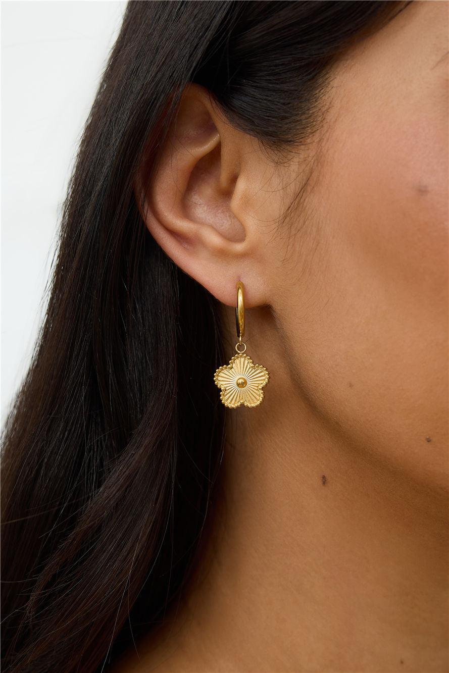 Luxe Glam Earrings Gold Product Image