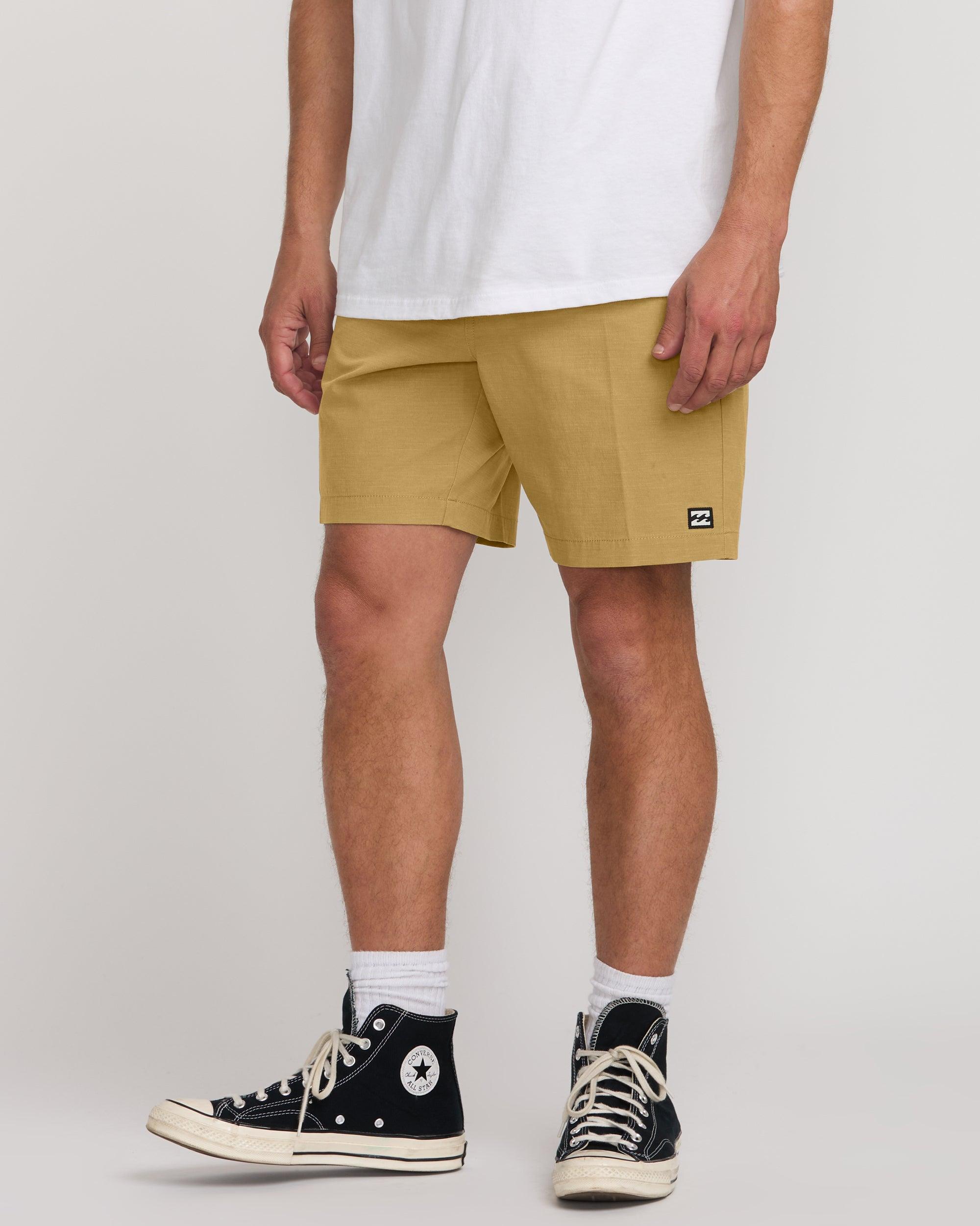 Crossfire Wave Wash Submersible 18" Hybrid Shorts - Khaki Male Product Image