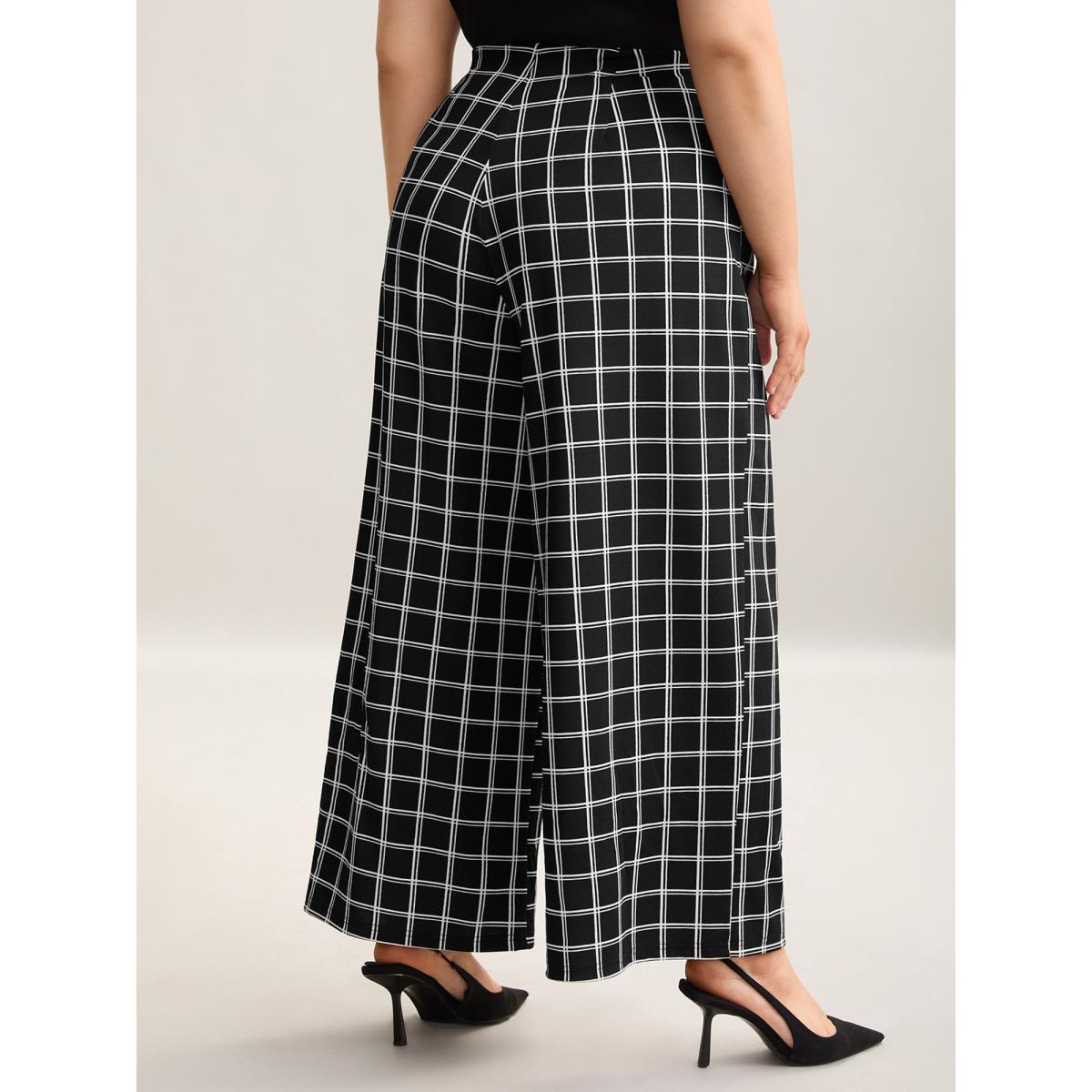 Plus Size Plaid Pattern Stretchy Waist Wide-Leg Pants Women Black At the Office Wide Leg Mid Rise Work Pants BloomChic 22-24/3X Product Image