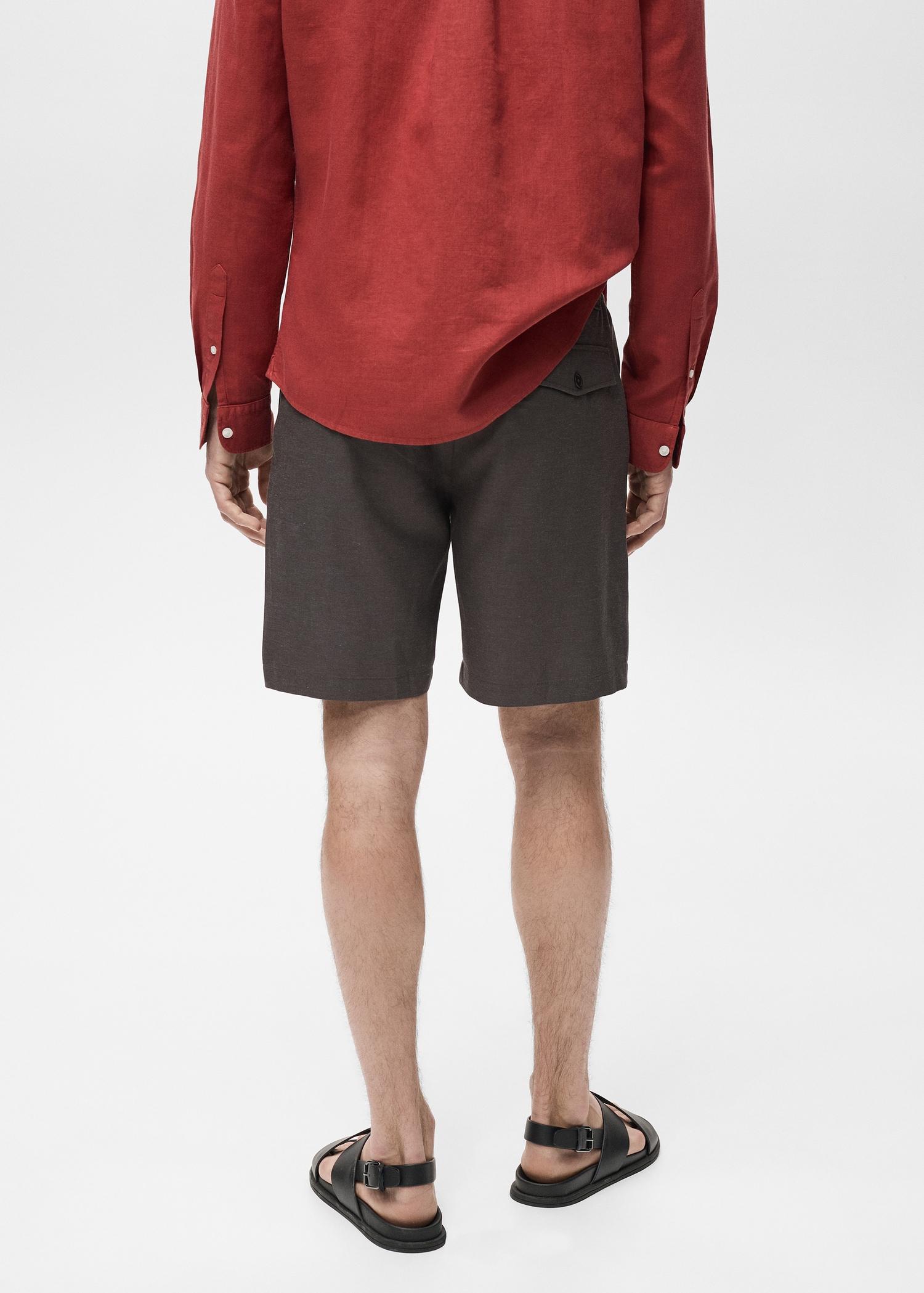 Straight fluid bermuda shorts - Men | MANGO USA Product Image