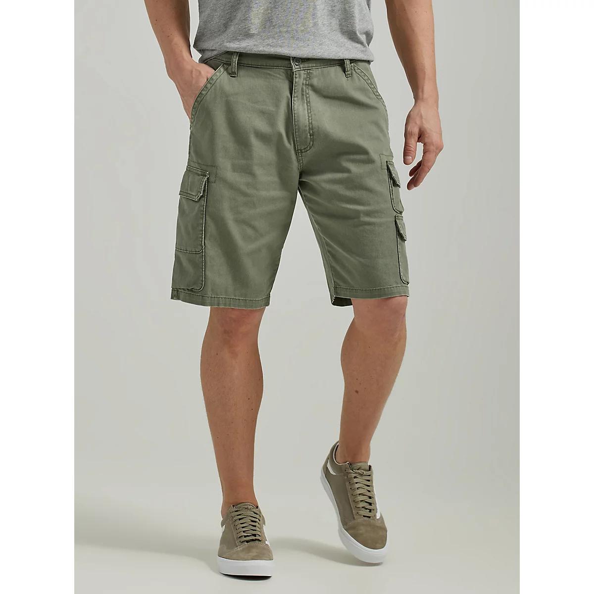 Wrangler® Men's Five Star Premium Stacked Cargo Short in Pewter Product Image