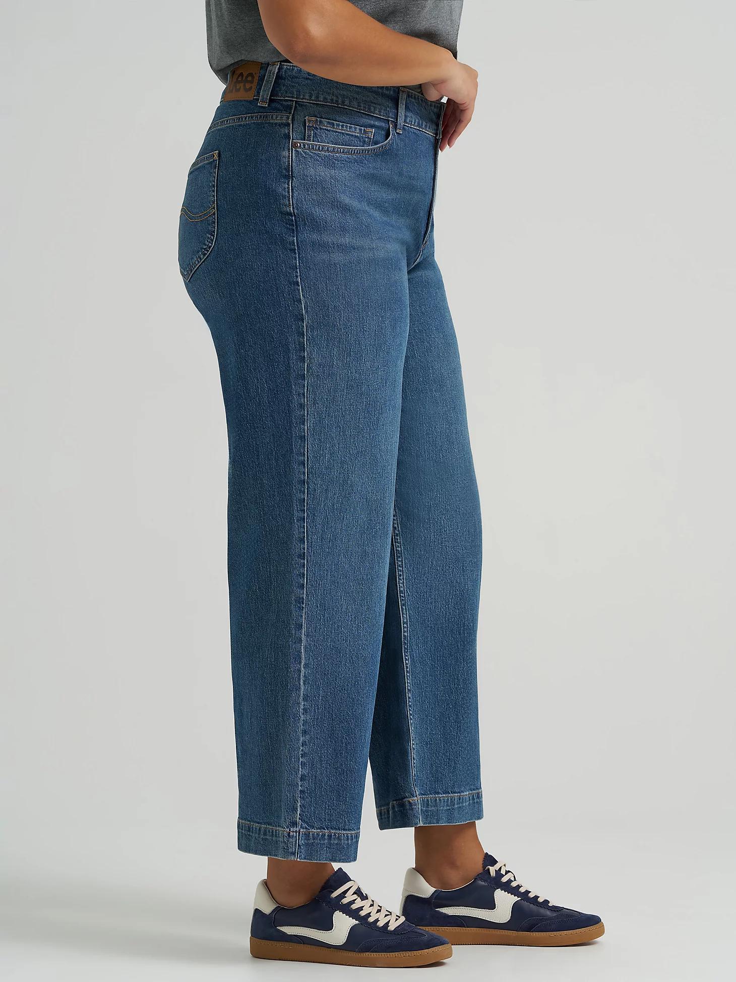 Women's Legendary Wide Leg Crop Jean (Plus) | Women's Jeans | Lee® Product Image
