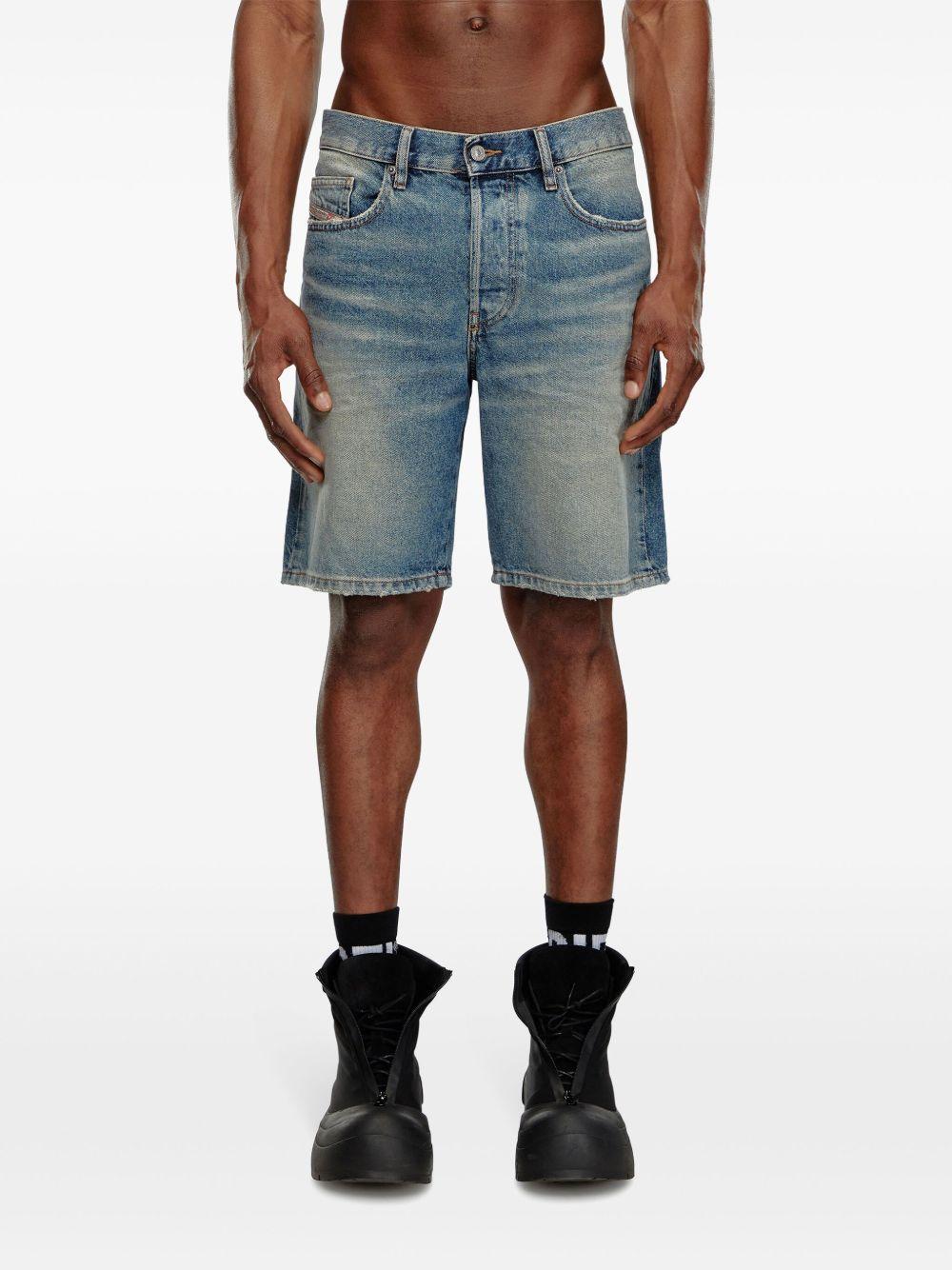 straight-leg denim shorts  Product Image