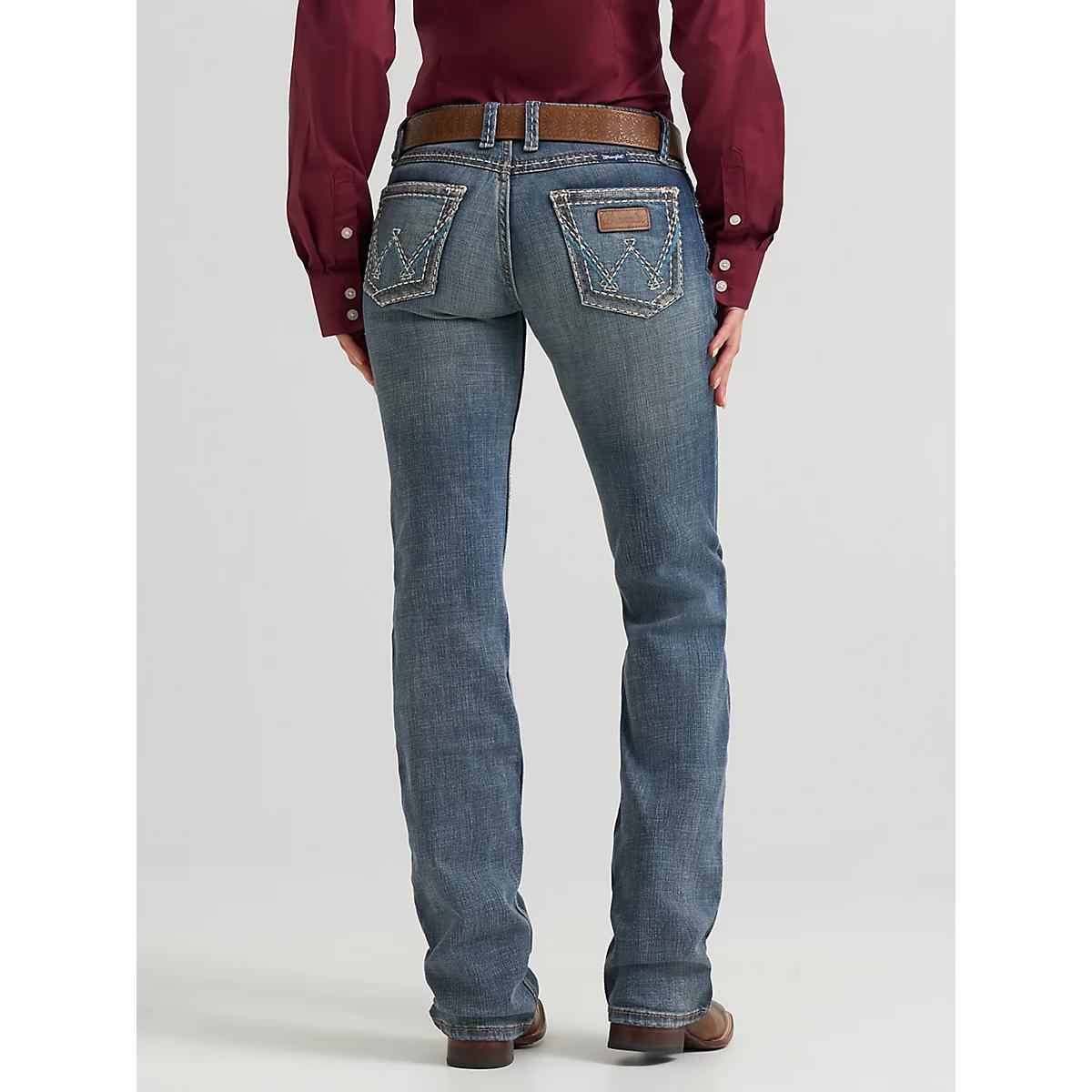 Women's Wrangler Retro® Sadie Bootcut Jean in DW Wash Product Image