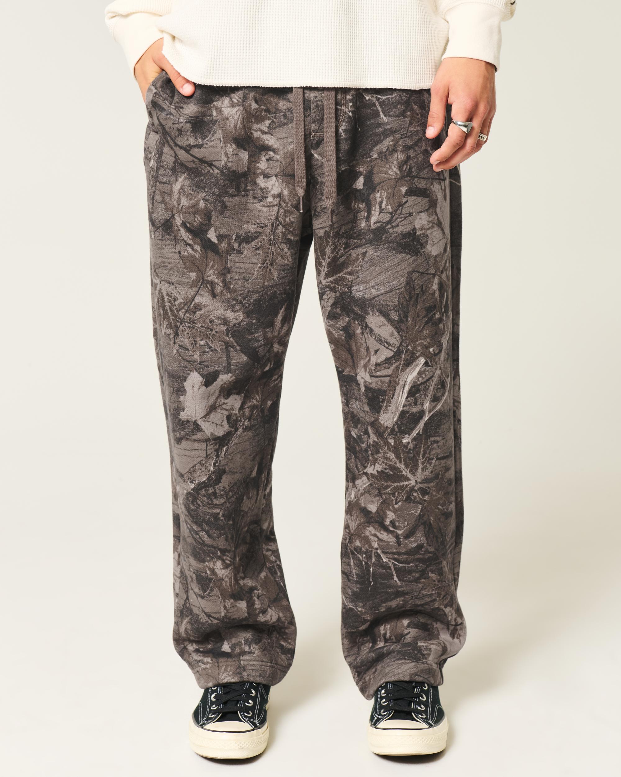 Camo Baggy Sweatpants Product Image
