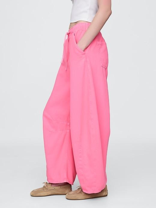 Mid Rise Easy Horseshoe Jeans Product Image