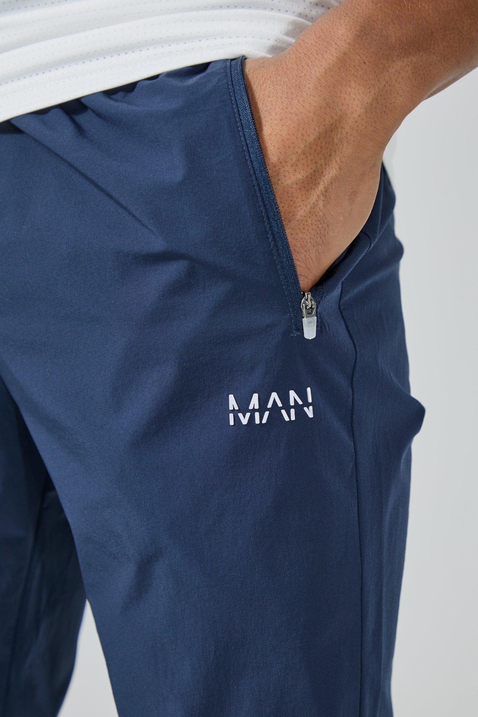 Man Active Workout Lightweight Sweatpants | boohooMAN USA Product Image